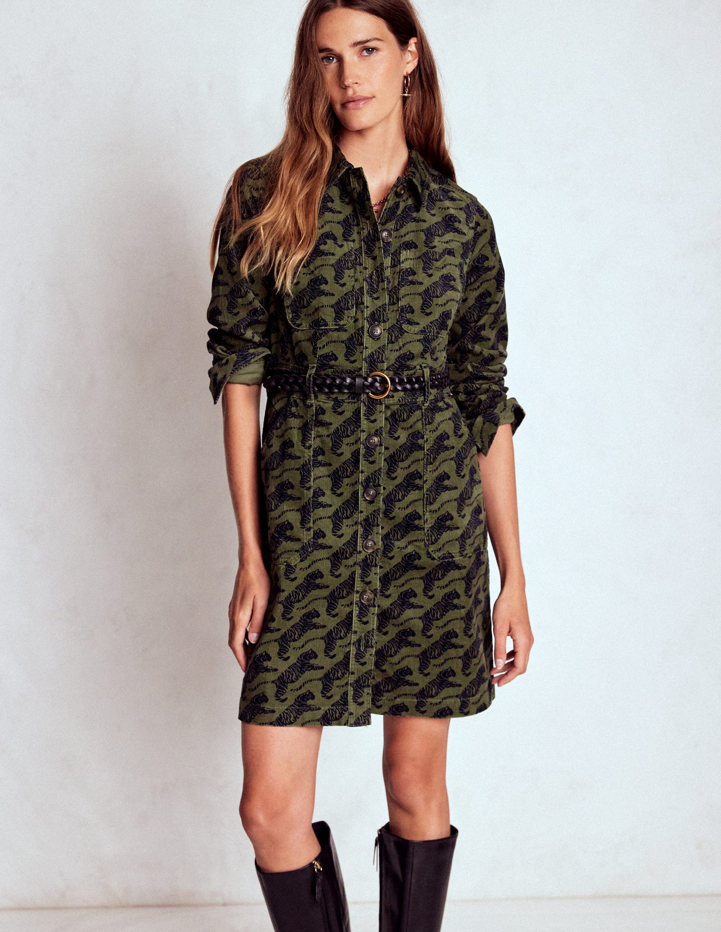 Amanda Kurzes Cordkleid-Waldgrün, Springender Tiger
