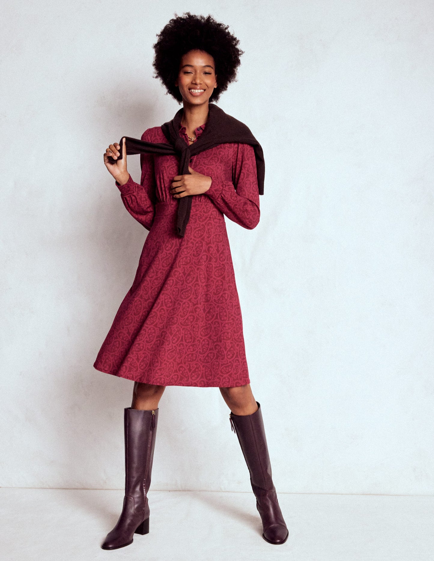 Orla Kurzes Jersey-Hemdblusenkleid-Kastanienbraun, Blühend Paisley