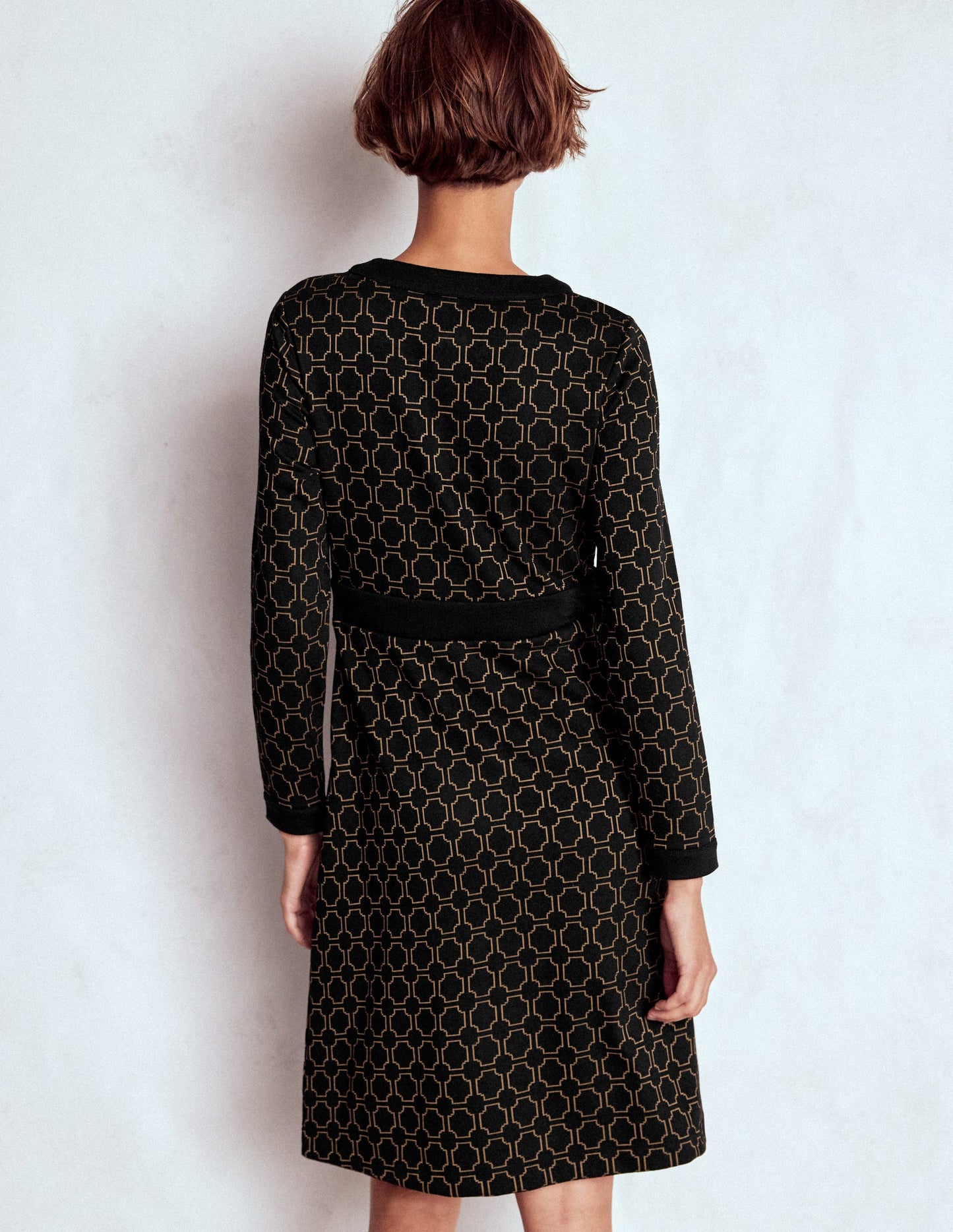 Lavinia Etuikleid mit Knöpfen-Schwarz/Camel-Jacquard