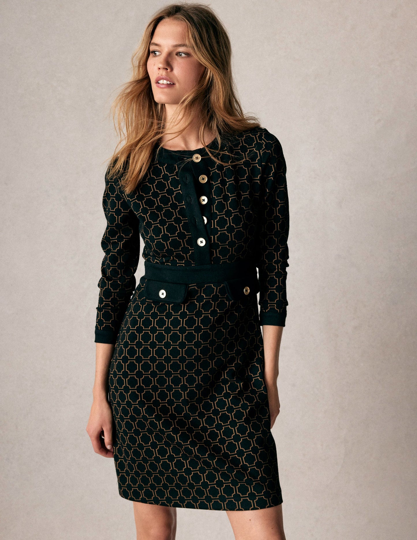 Lavinia Etuikleid mit Knöpfen-Schwarz/Camel-Jacquard