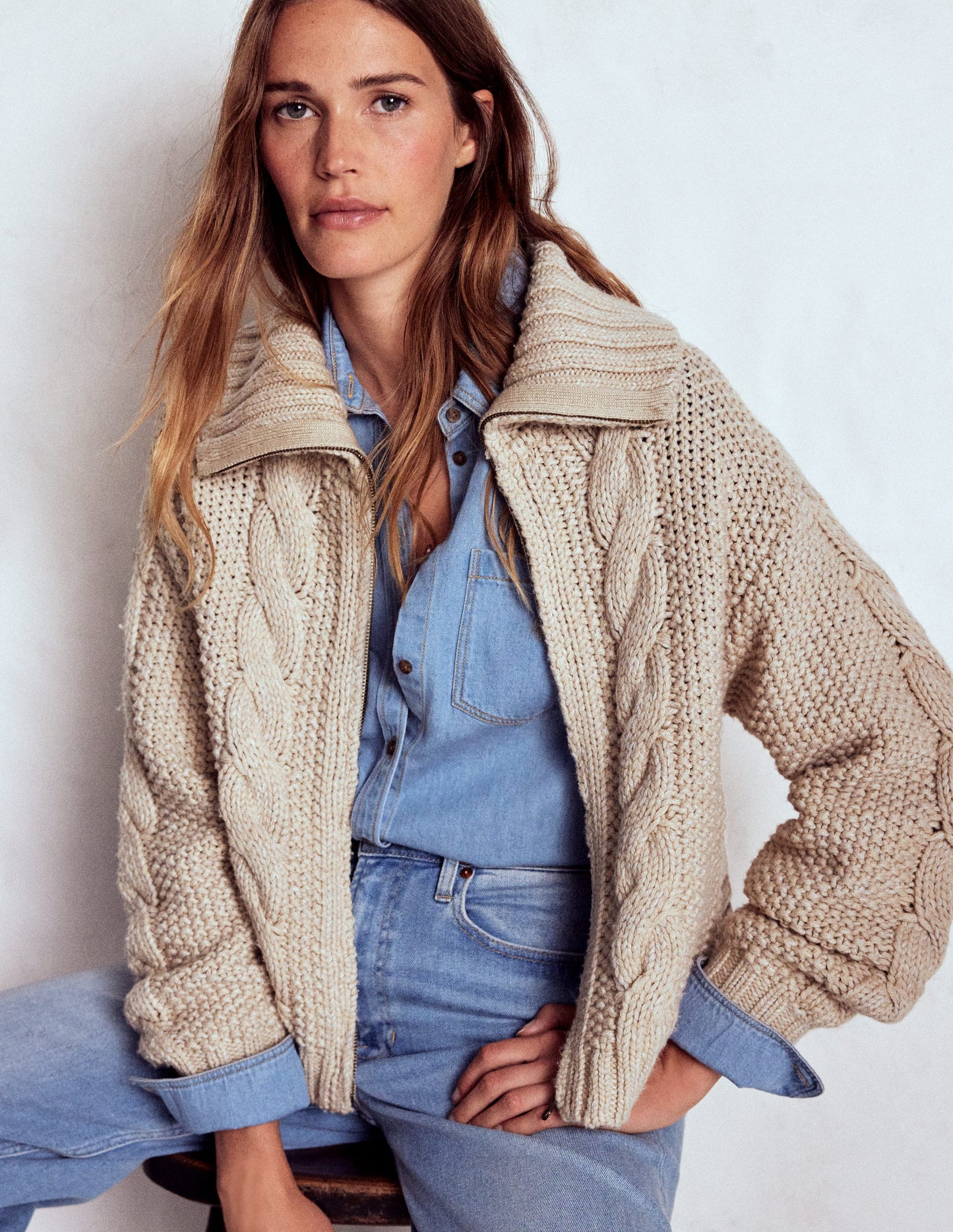 Melierte Strickjacke aus Grobstrick-Beige