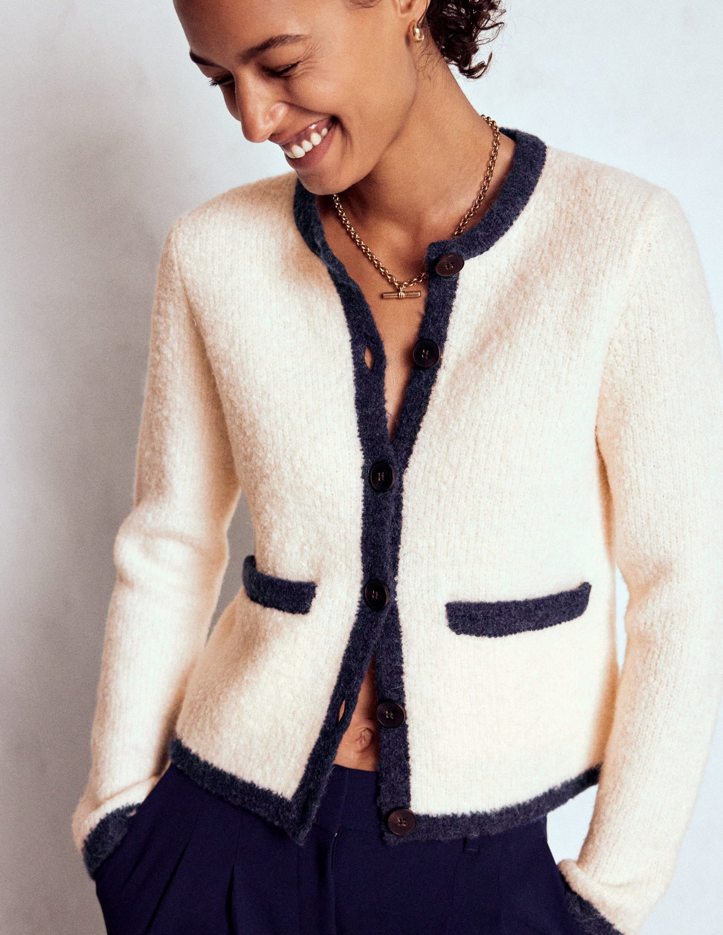 Holly Bouclé-Strickjacke-Warmes Naturweiß, Bouclé