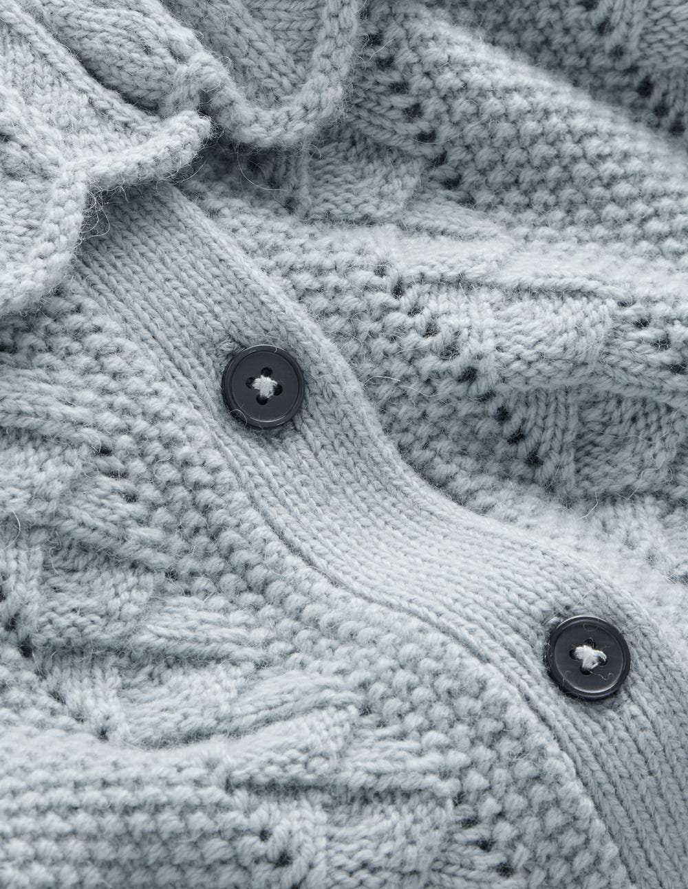 Strickjacke mit Muschelsaum am Kragen-Meeresnebel Blau Meliert-7