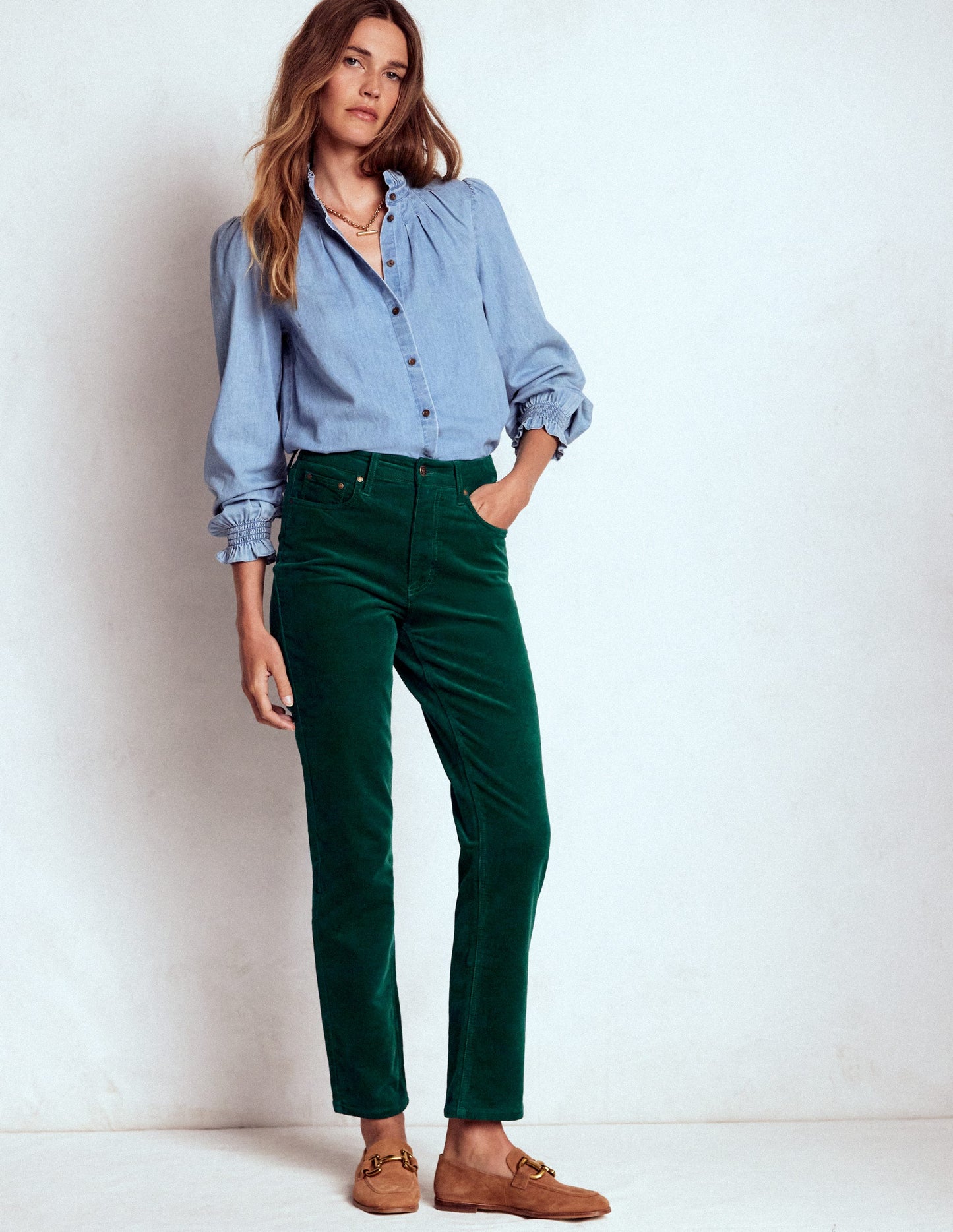 Schmale Cord-Jeans mit hohem Bund-Dunkles Smaragdgrün