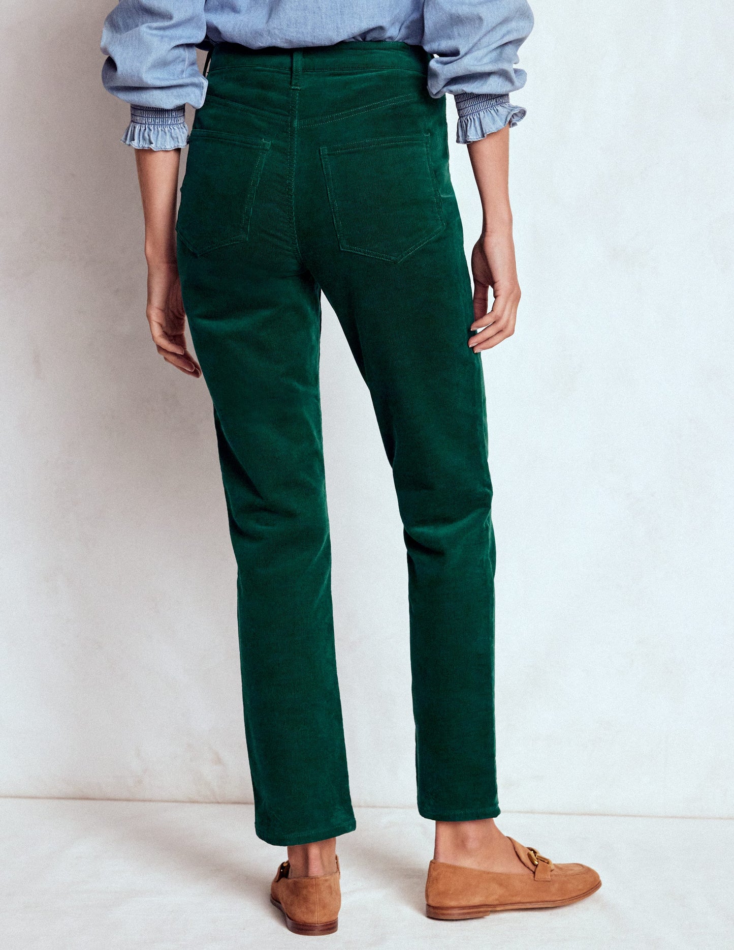 Schmale Cord-Jeans mit hohem Bund-Dunkles Smaragdgrün