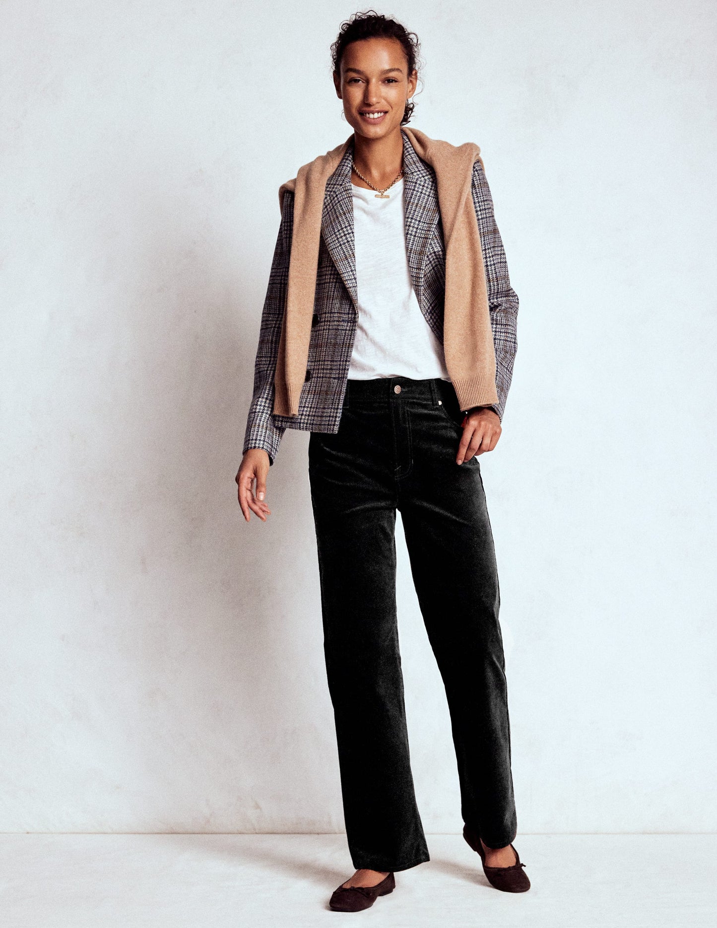 Jeans aus Veloursamt mit geradem Bein-Schwarz