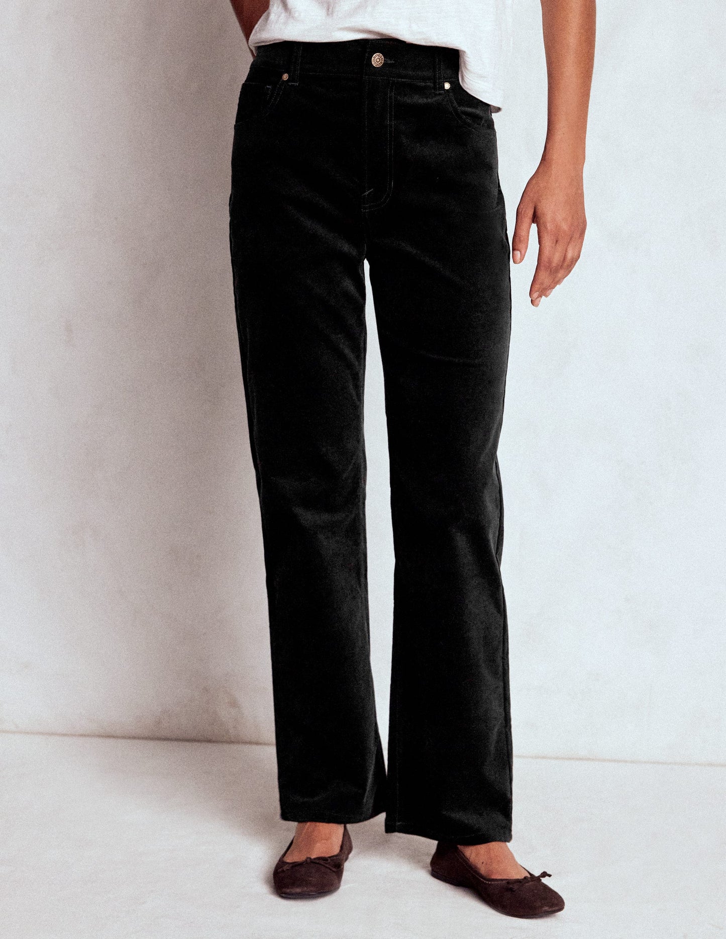 Jeans aus Veloursamt mit geradem Bein-Schwarz