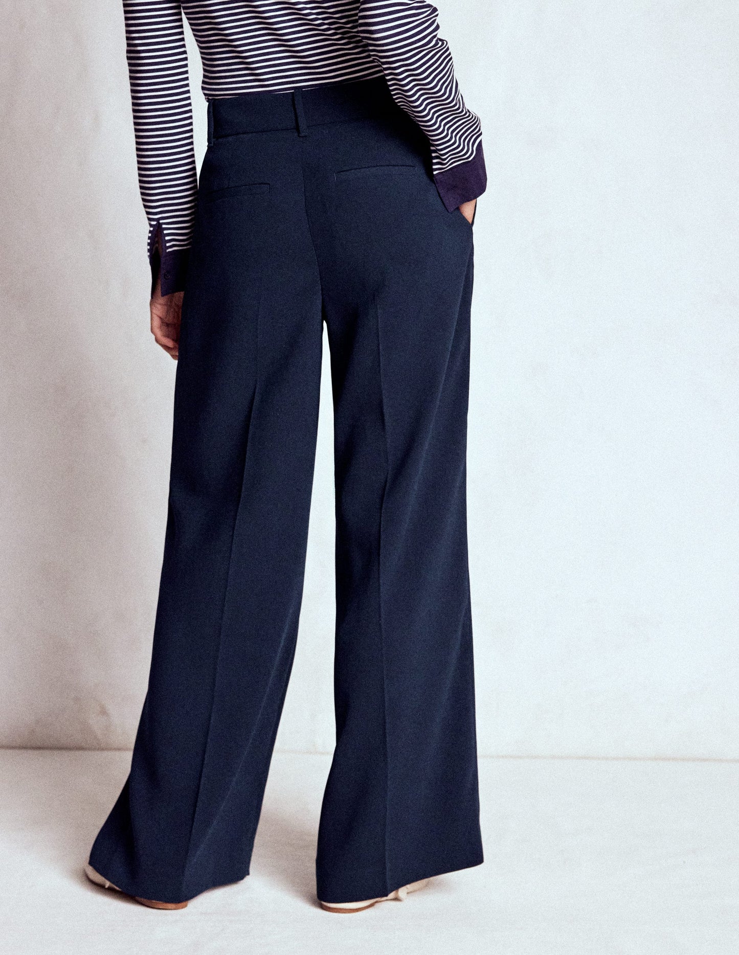 Kensington Taillierte Hose-Marineblau