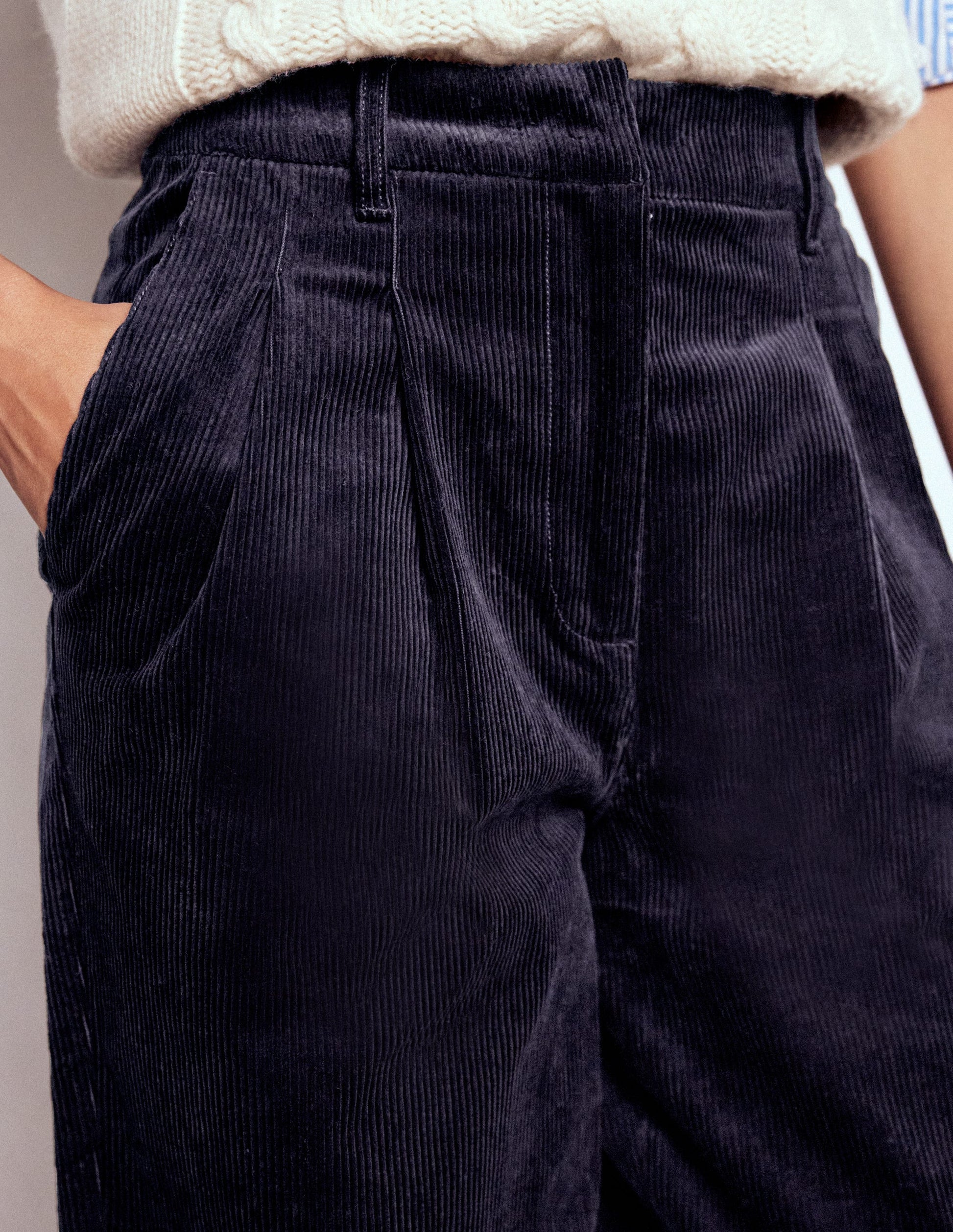 Bloomsbury Cordhose-Marineblau-2