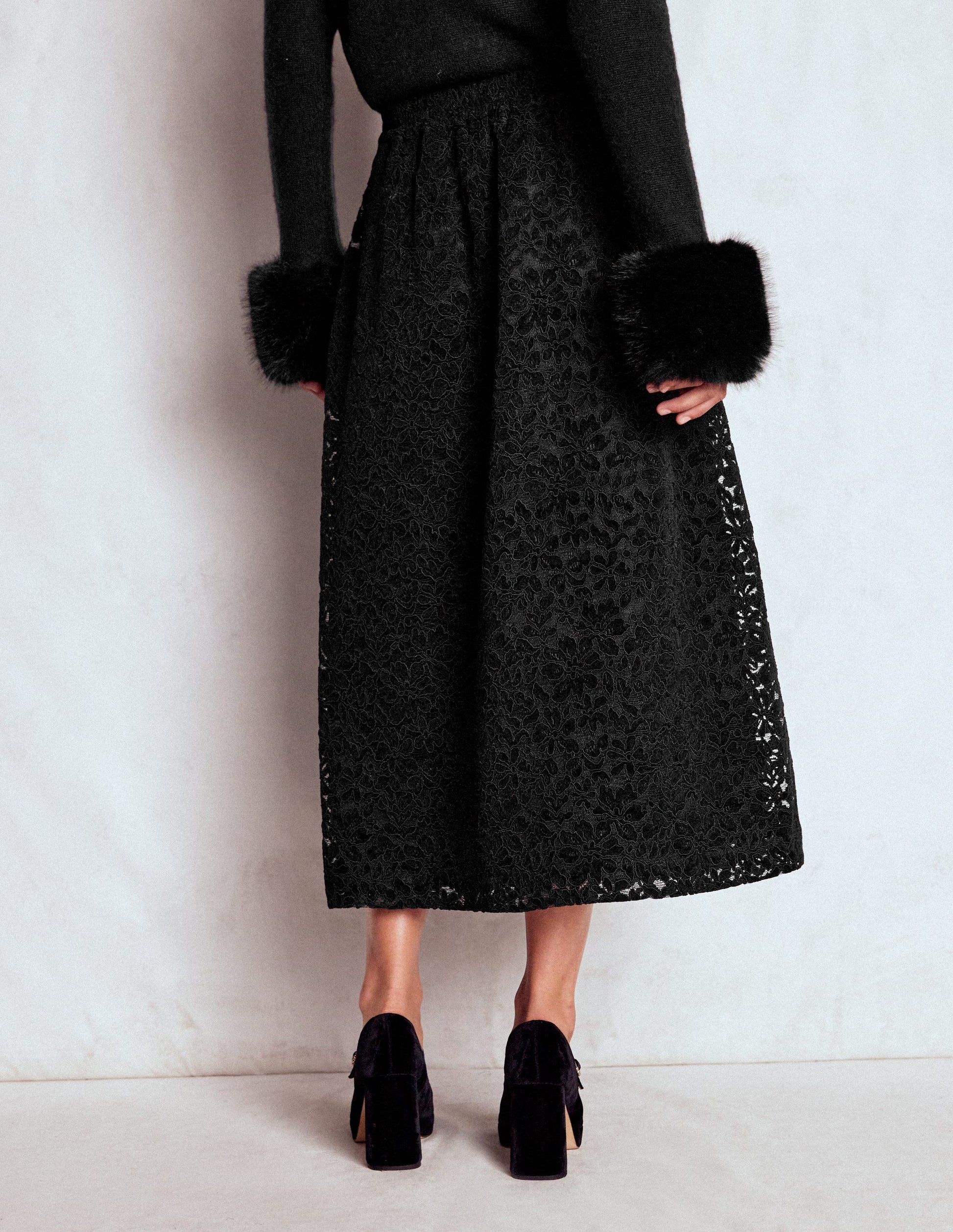 Verity Midirock mit Spitze-Schwarz mit Spitze-4