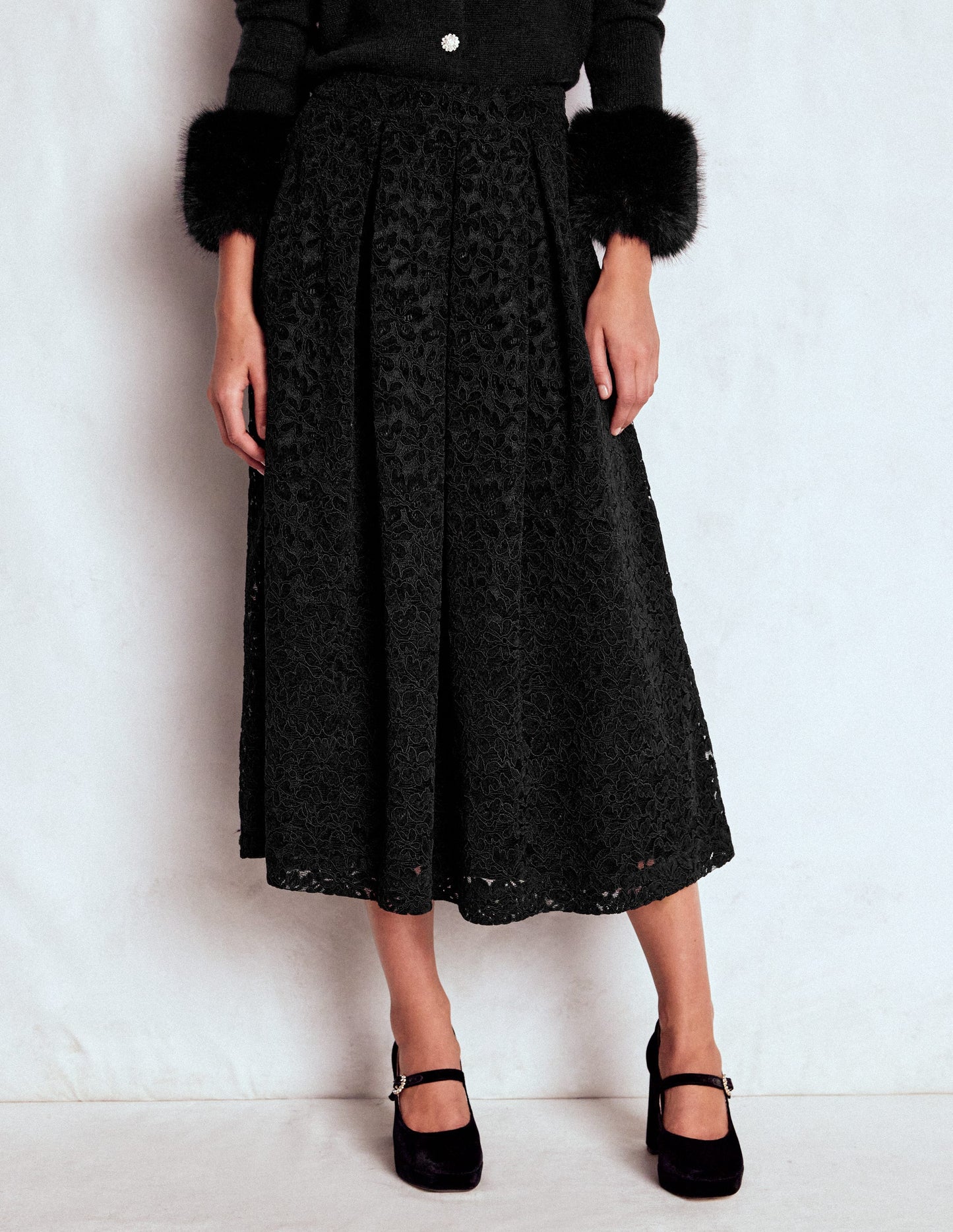 Verity Midirock mit Spitze-Schwarz mit Spitze