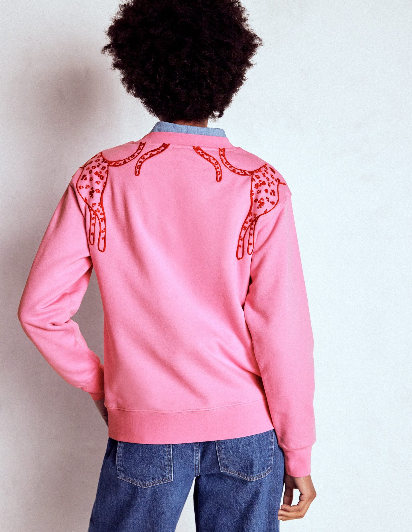 Emi Sweatshirt mit Stickerei-Leopard Stickerei