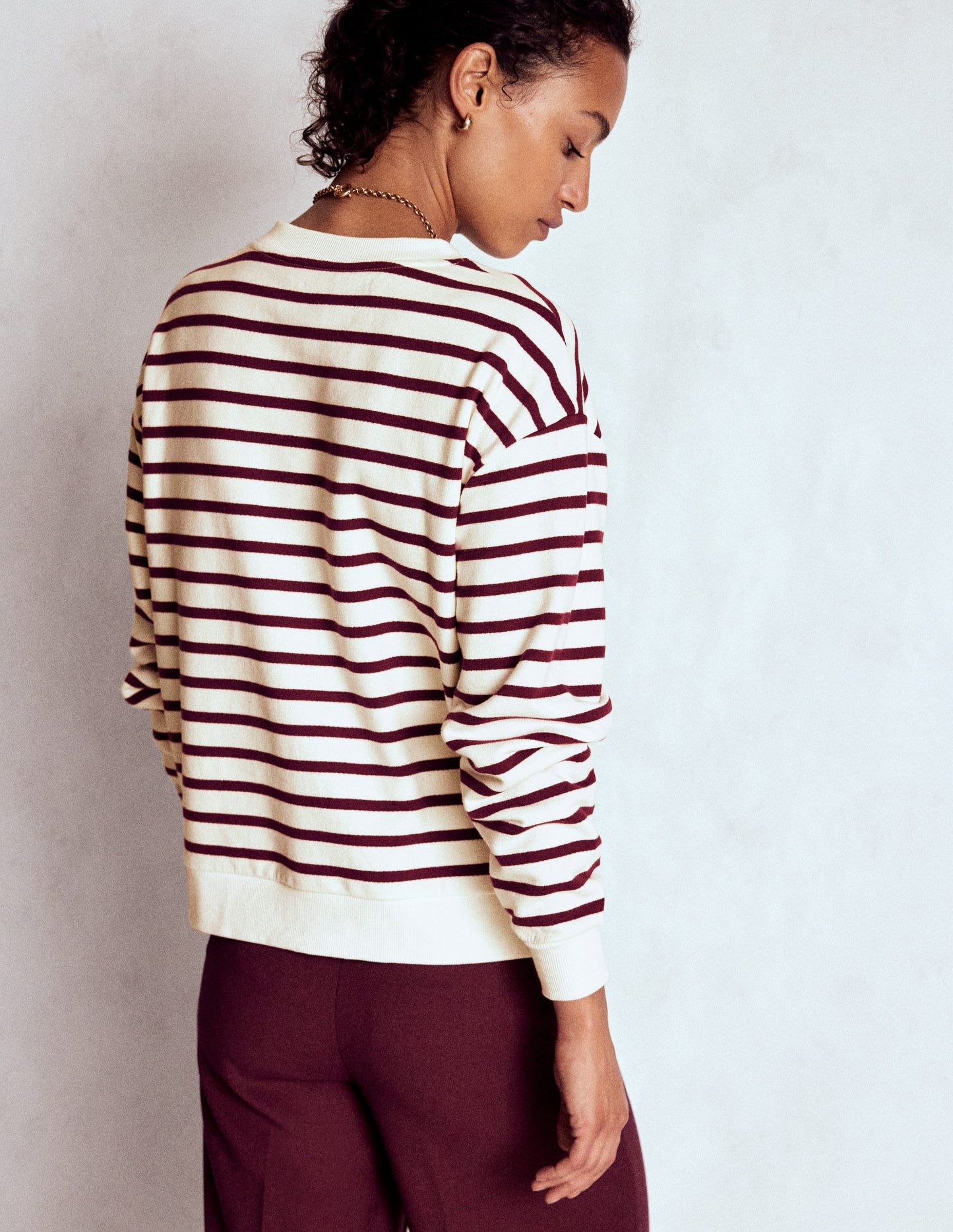 Sweatshirt mit Knopfdetail-Dunkler Blauregen, Naturweiß