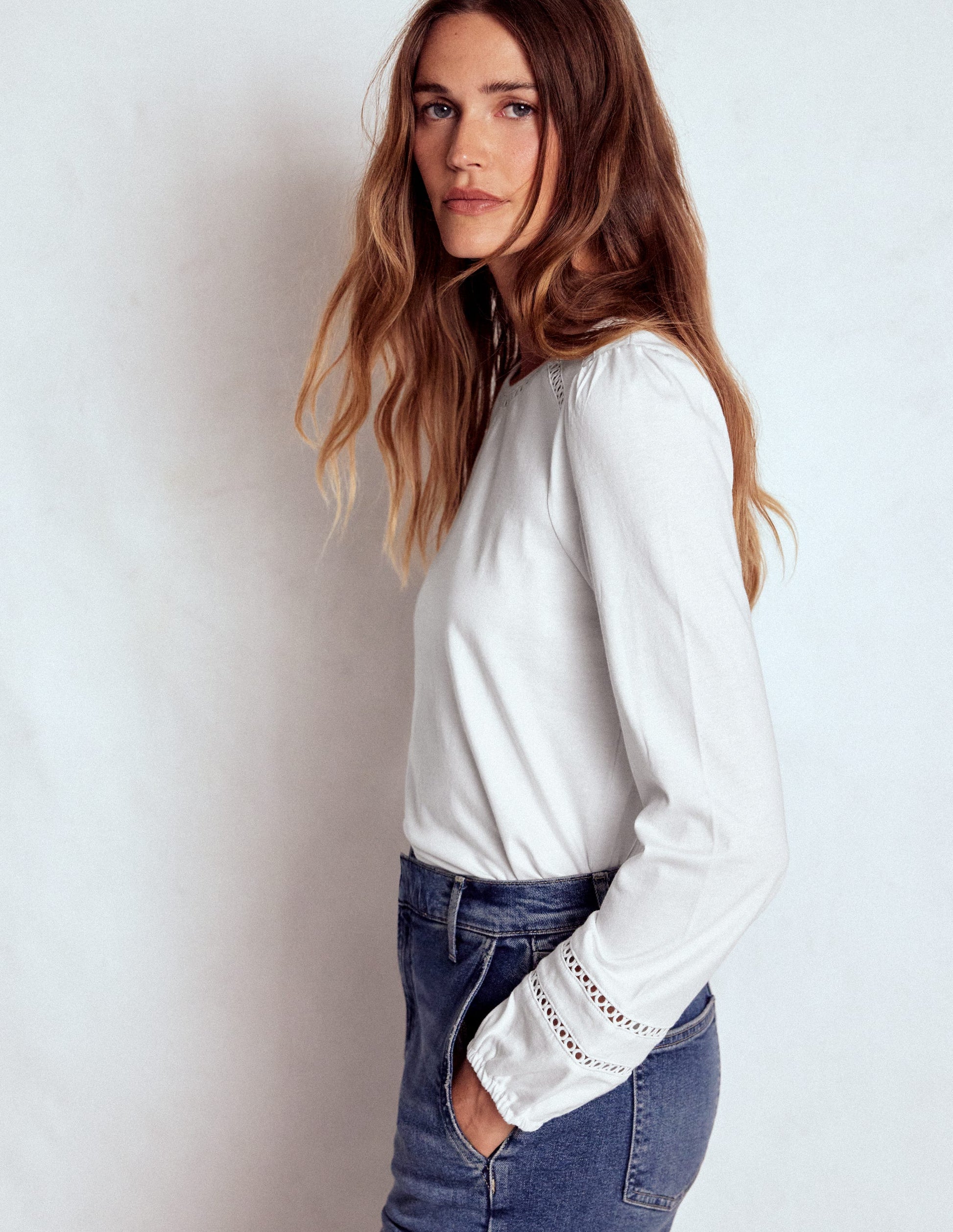 Flo Oberteil mit Besatz-Weiß-2