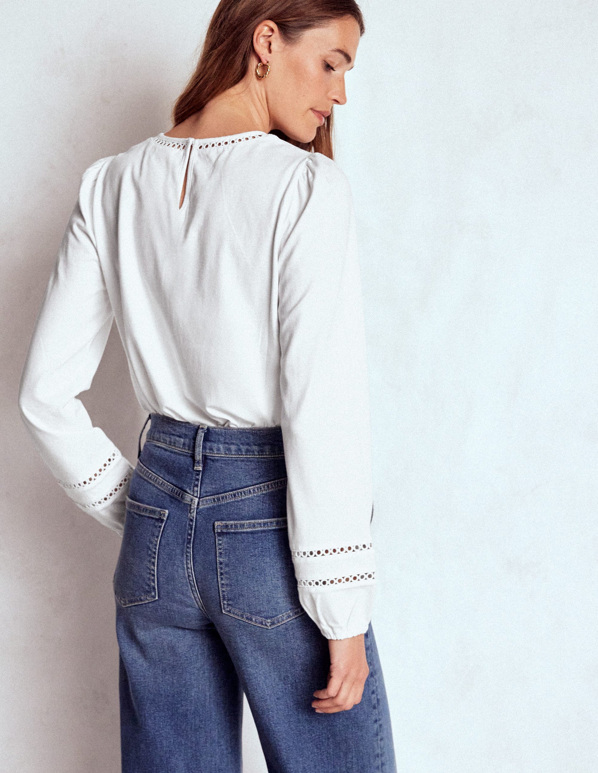 Flo Oberteil mit Besatz-Weiß-3