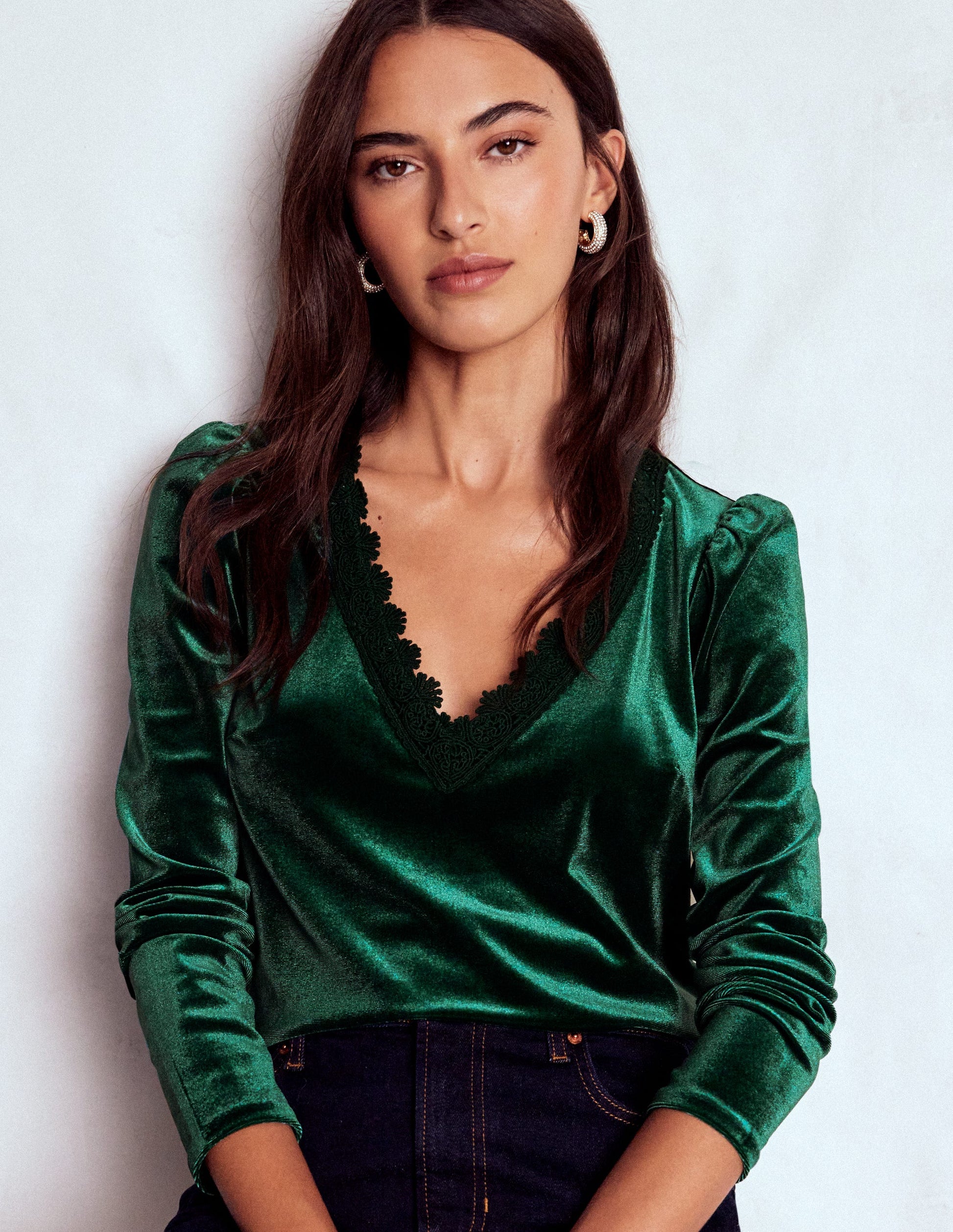 Flora V-Neck Velvet Top-Emerald Night-4