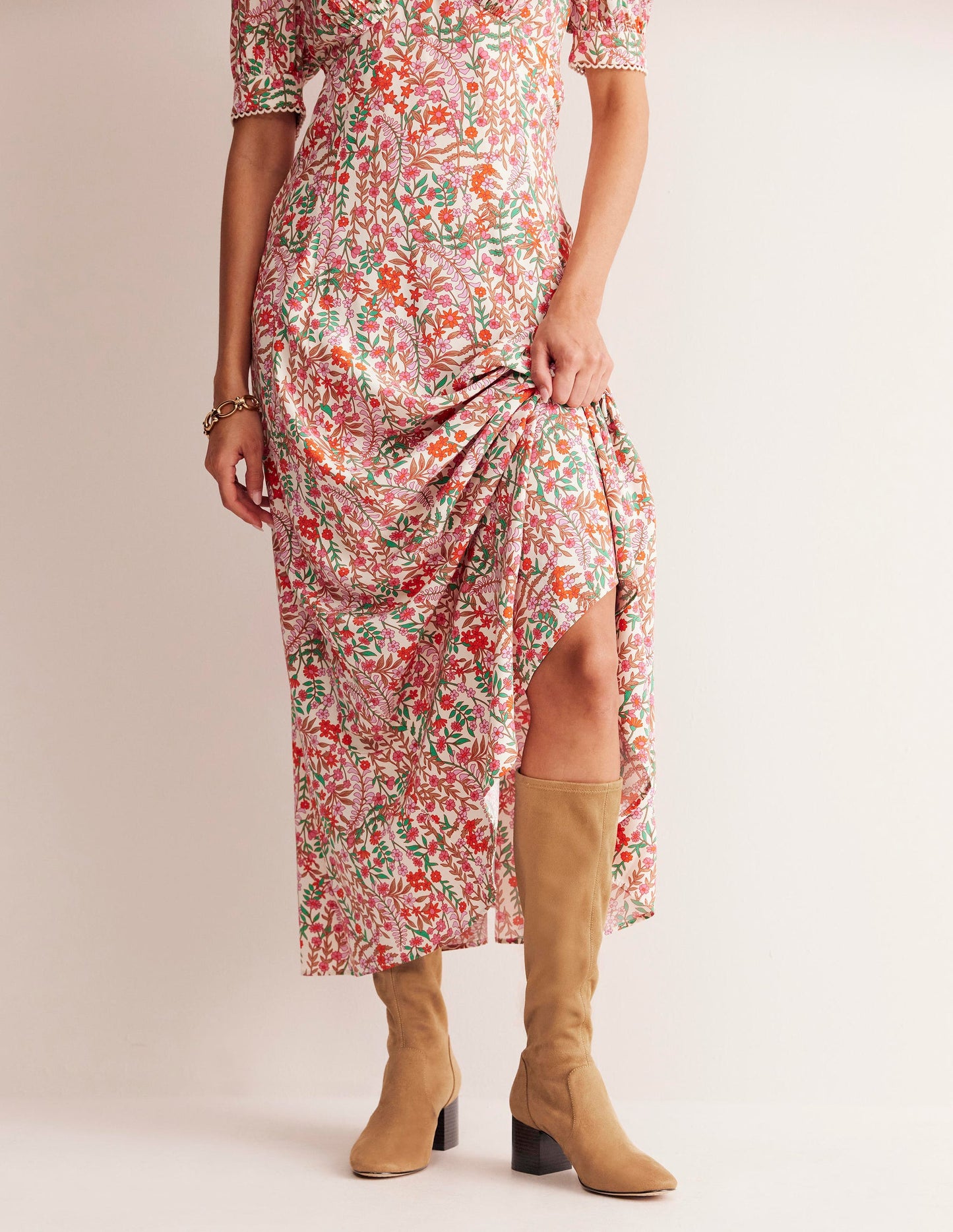 Kniehohe Stretchstiefel mit Absatz-Braun