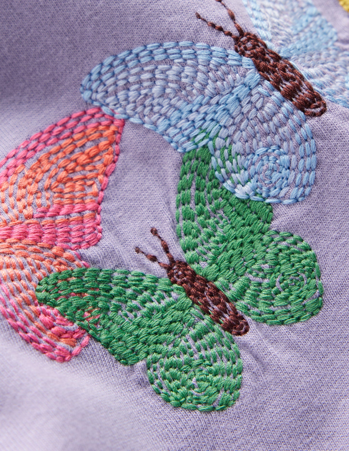 Oberteil mit Puffärmeln und Superstich-Lila Schmetterlinge