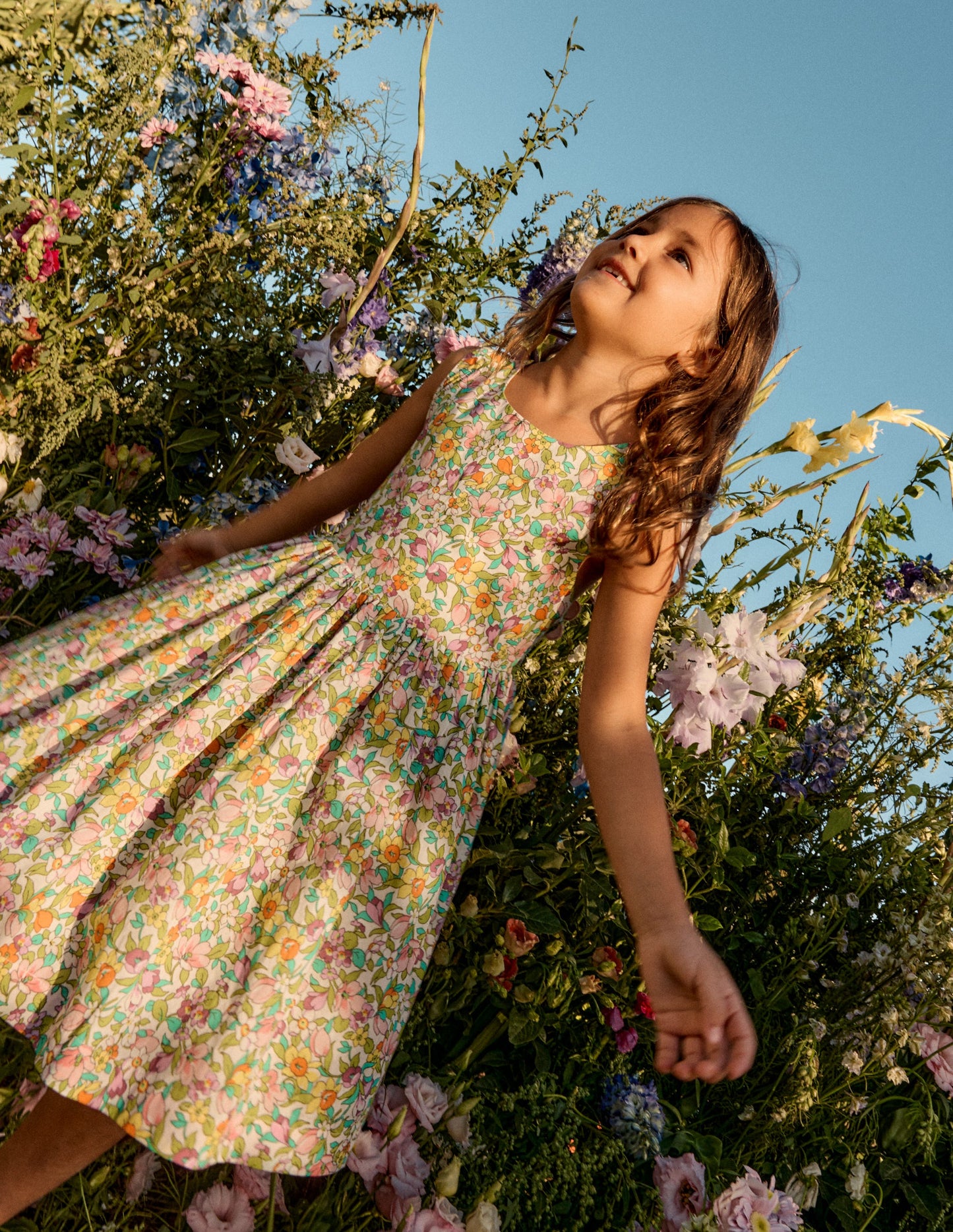 Originelles Kleid mit gekreuzten Rückenträgern-Sanftes Naturweiß Floribunda