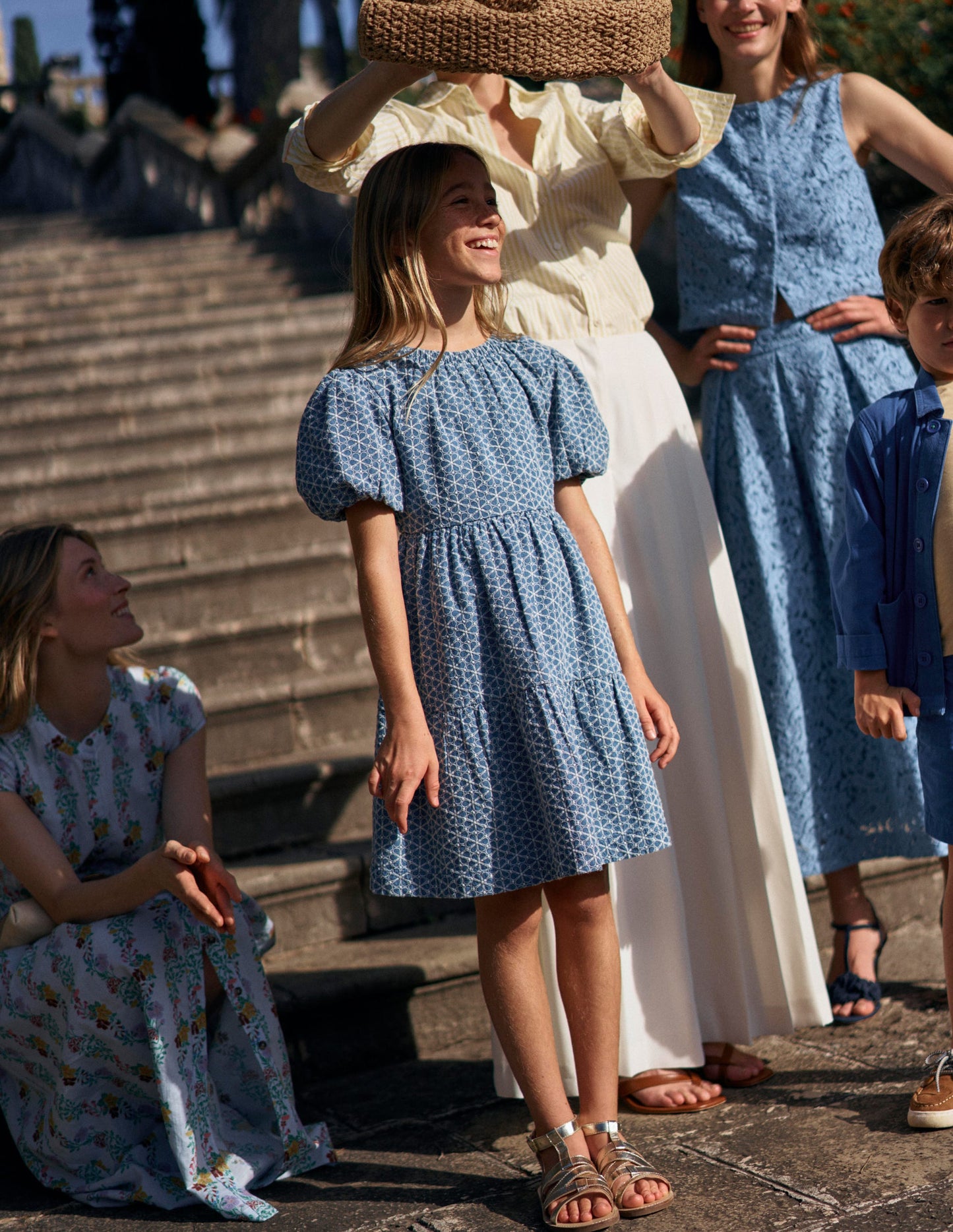 Robe croisée dans le dos à manches bouffantes-Broderie anglaise chambray