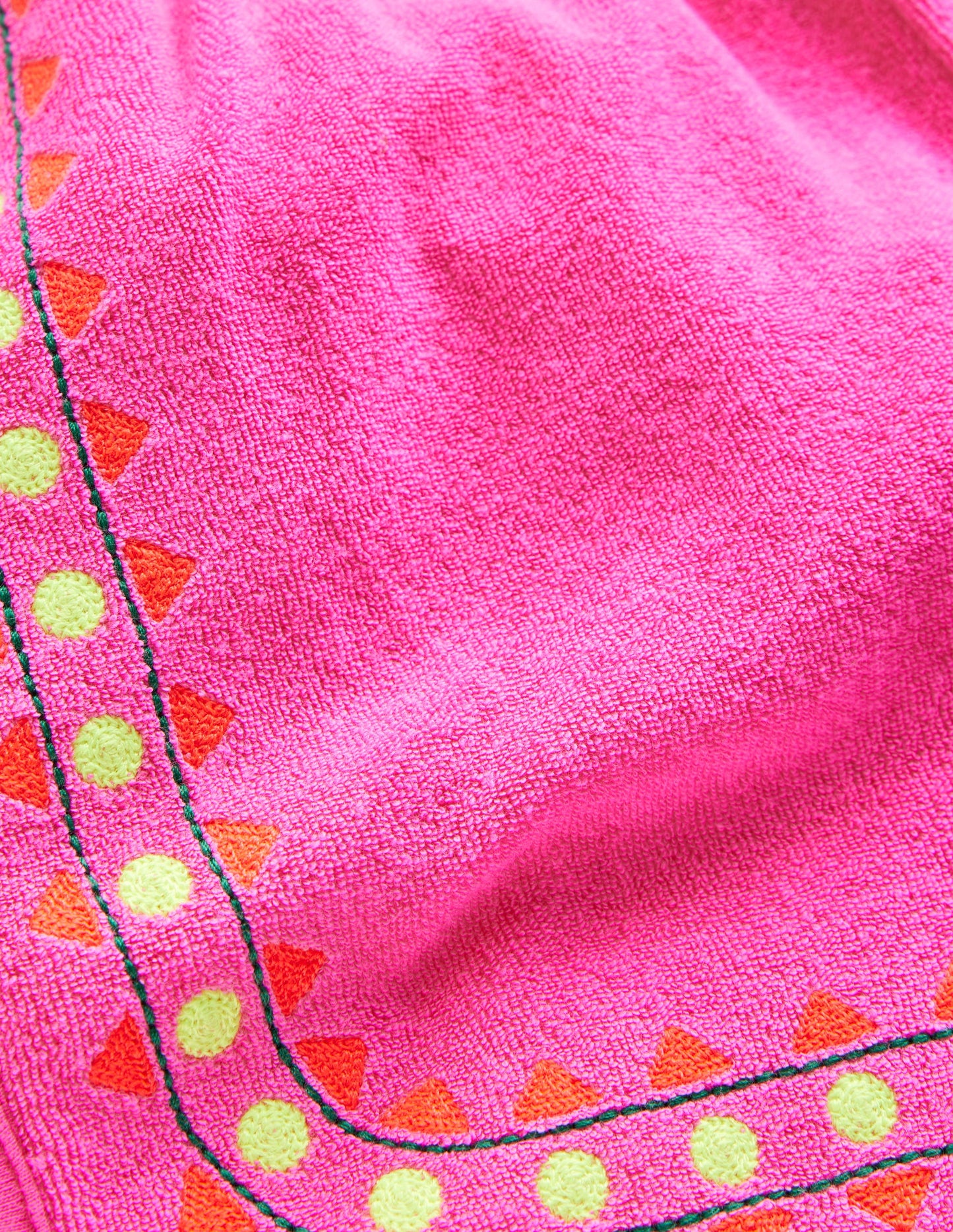 Short brodé en éponge-Broderie rose sorbet