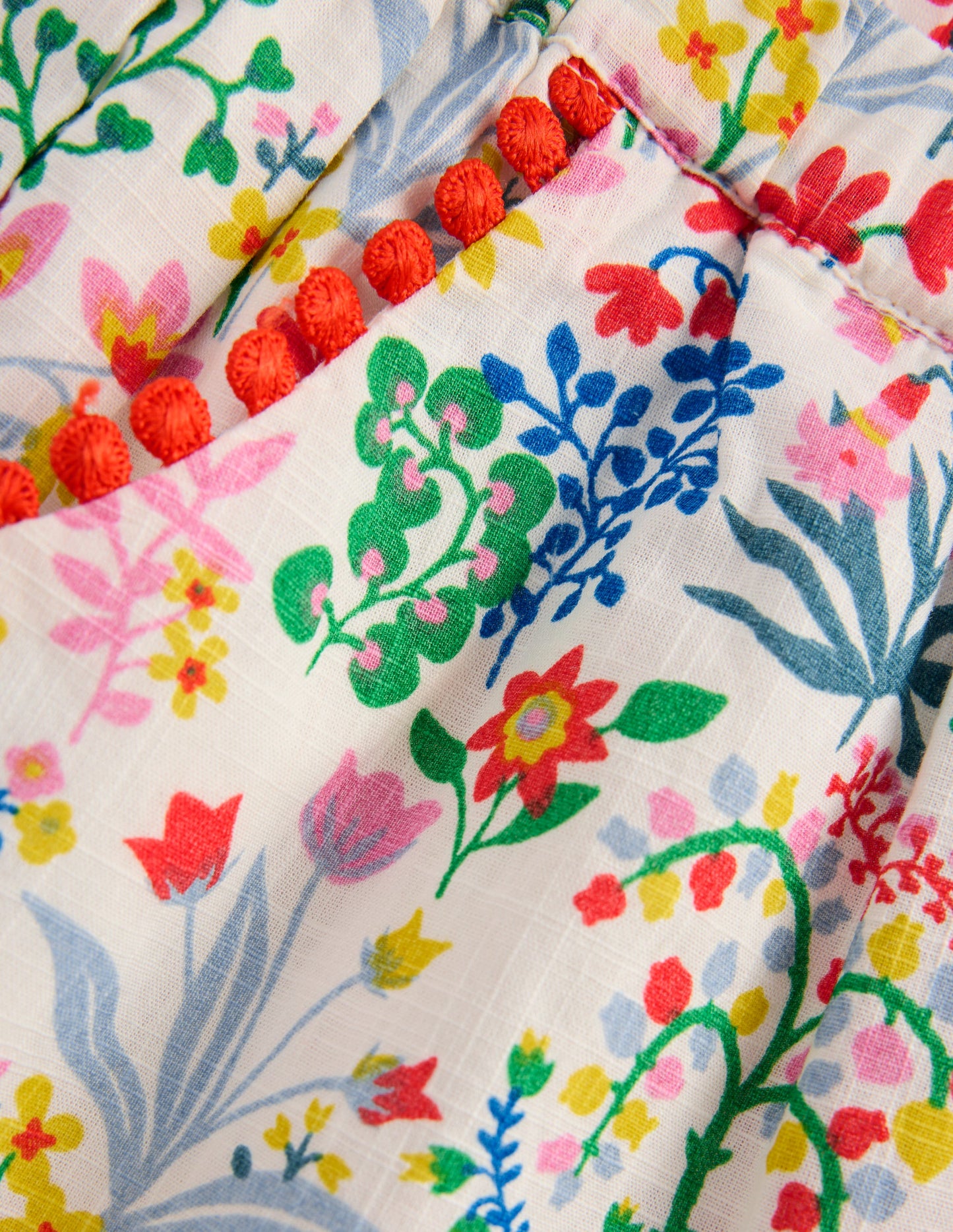 Gewebte Shorts mit Rüschen-Bunt Blumenmuster