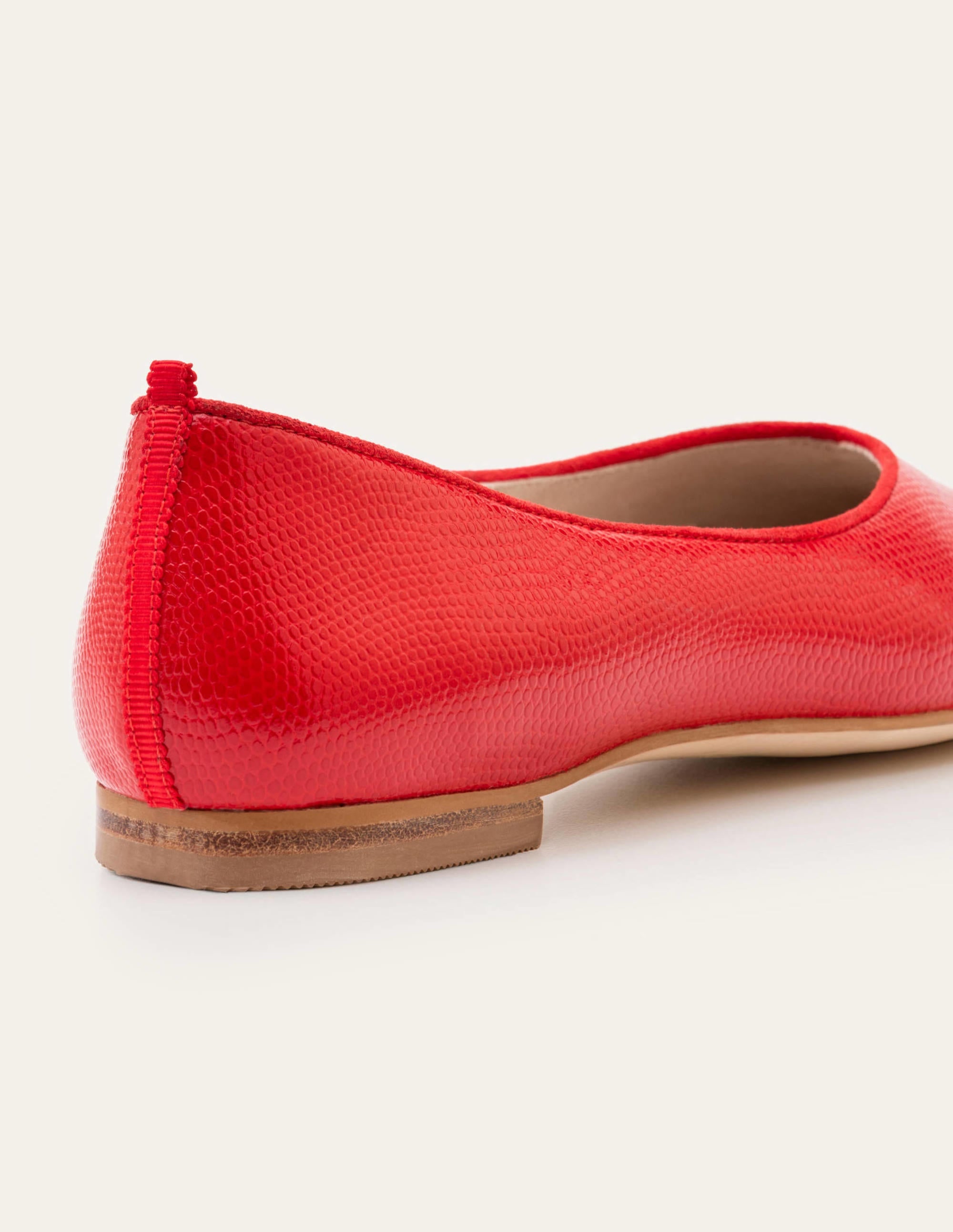 Chaussures plates Julia à bout pointu-Lézard rouge - Image 2