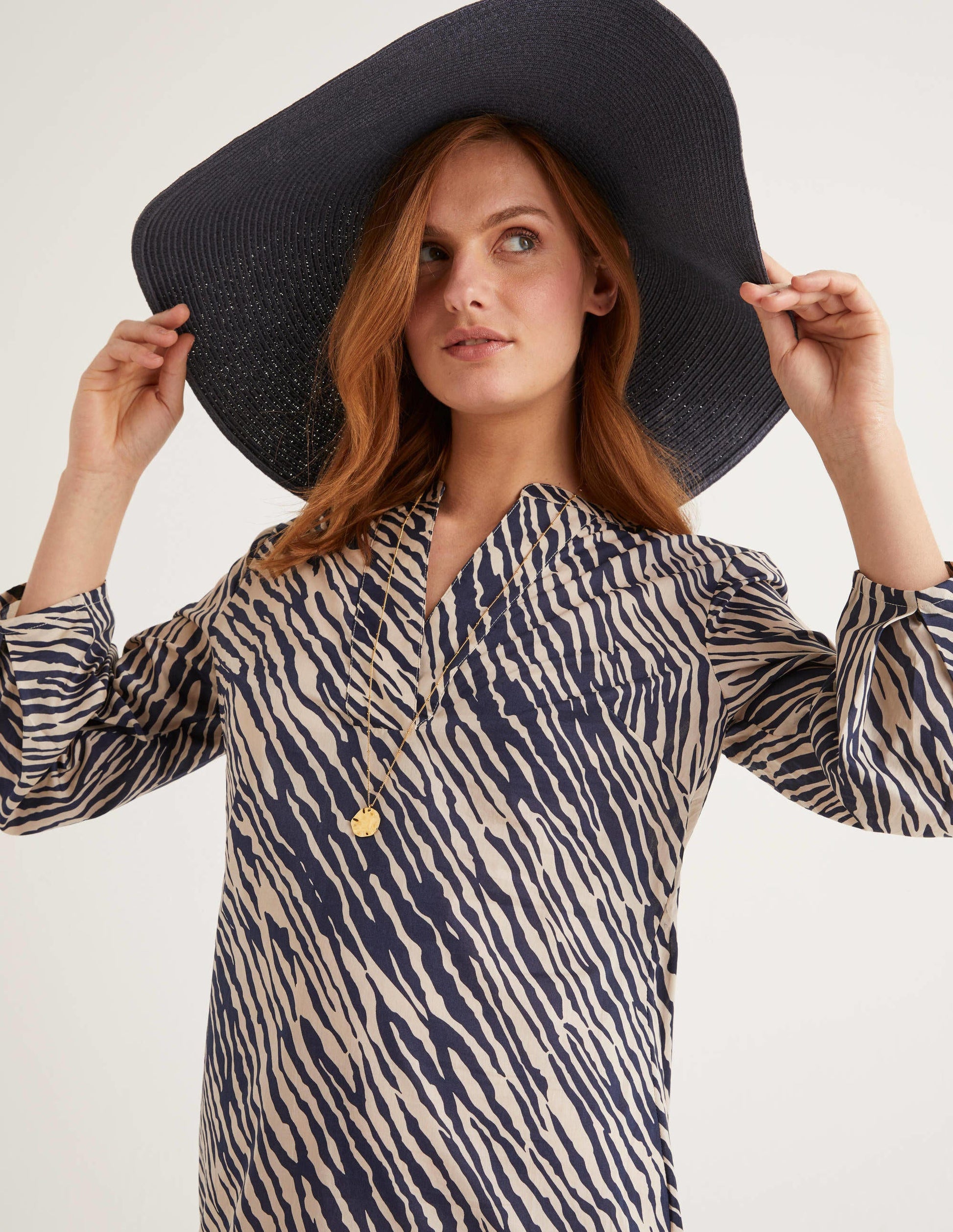 Sonnenhut-Marineblau-2