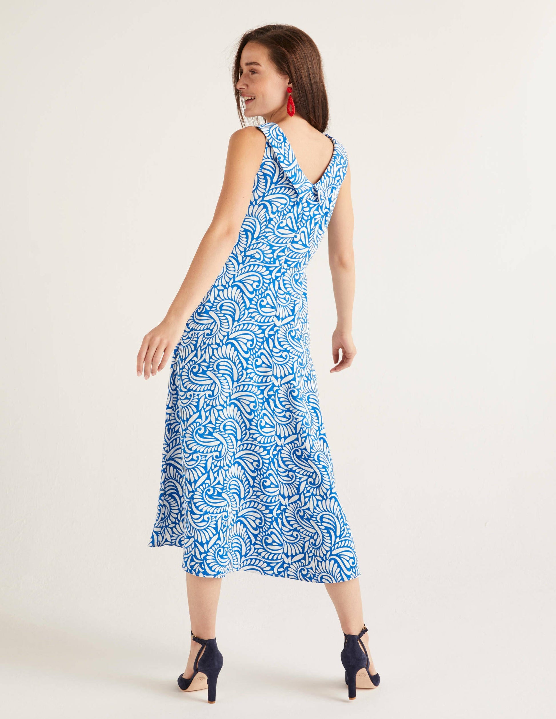 Robe midi Clarissa-Bleu audacieux, fougère torsadée-3