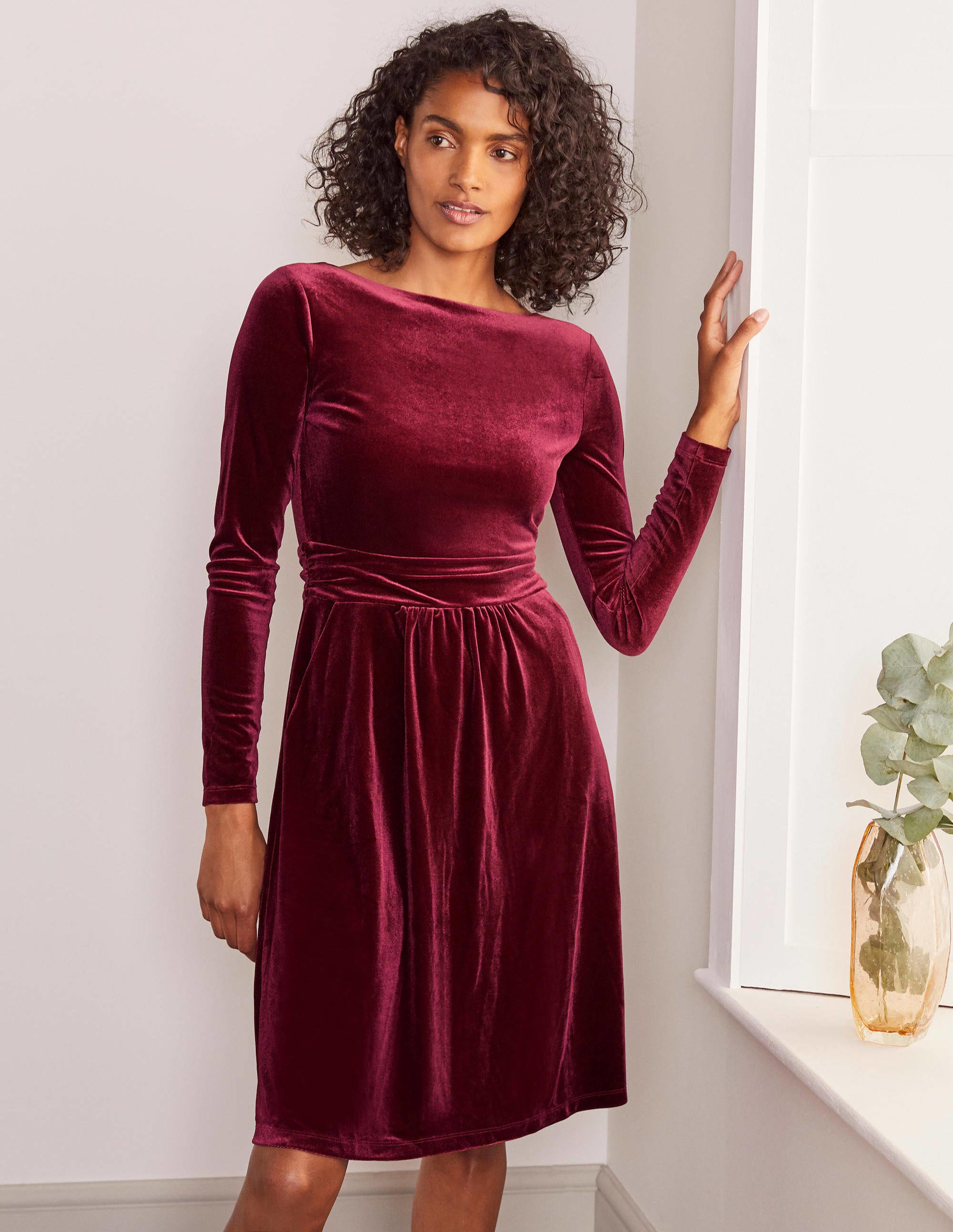 Robe Abigail en velours-Rubis - Image 2