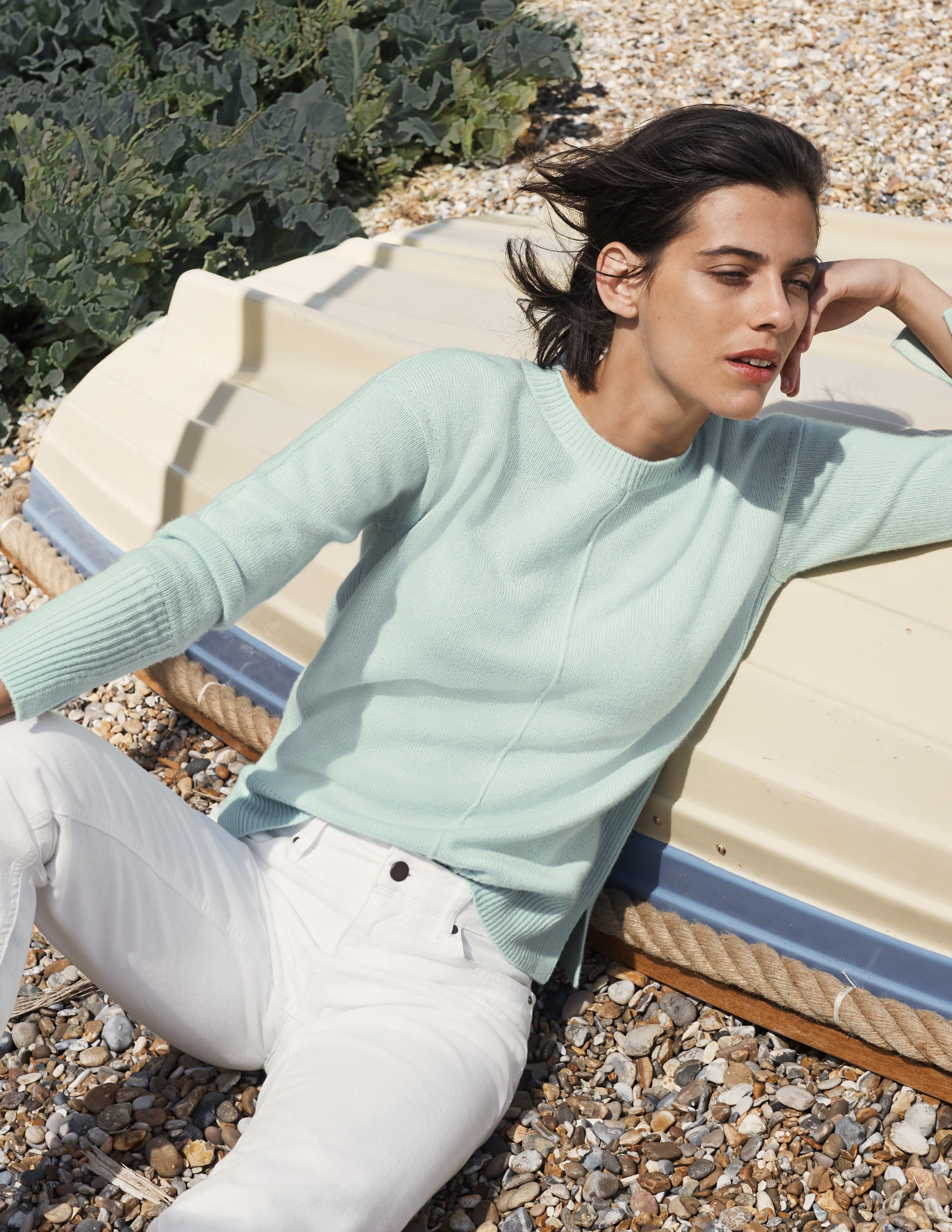 Derby Relaxed Cashmere Jumper-Cut Glass Blue - Image 4