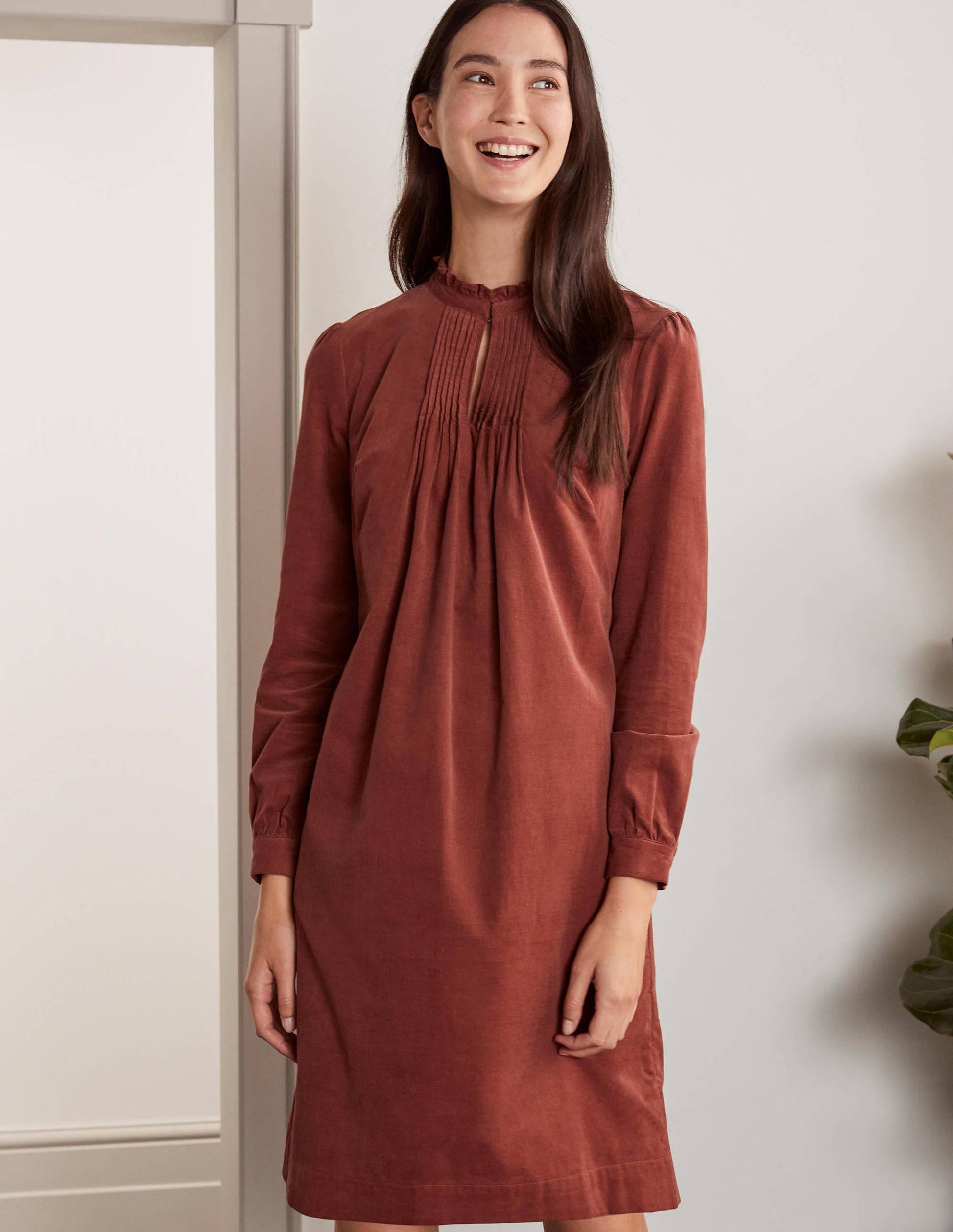 Robe Cornelia en velours côtelé-Rouge chêne-1