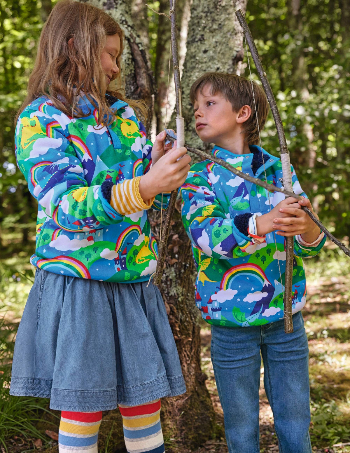 Wendbares Henley-Sweatshirt-Segelblau, Magisches Schloss - Image 5