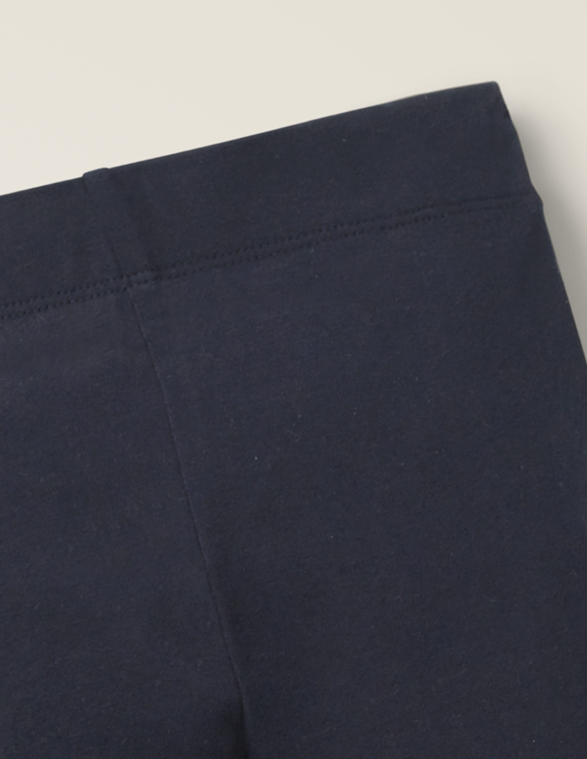 Legging court uni-Bleu marine universitaire - Image 3