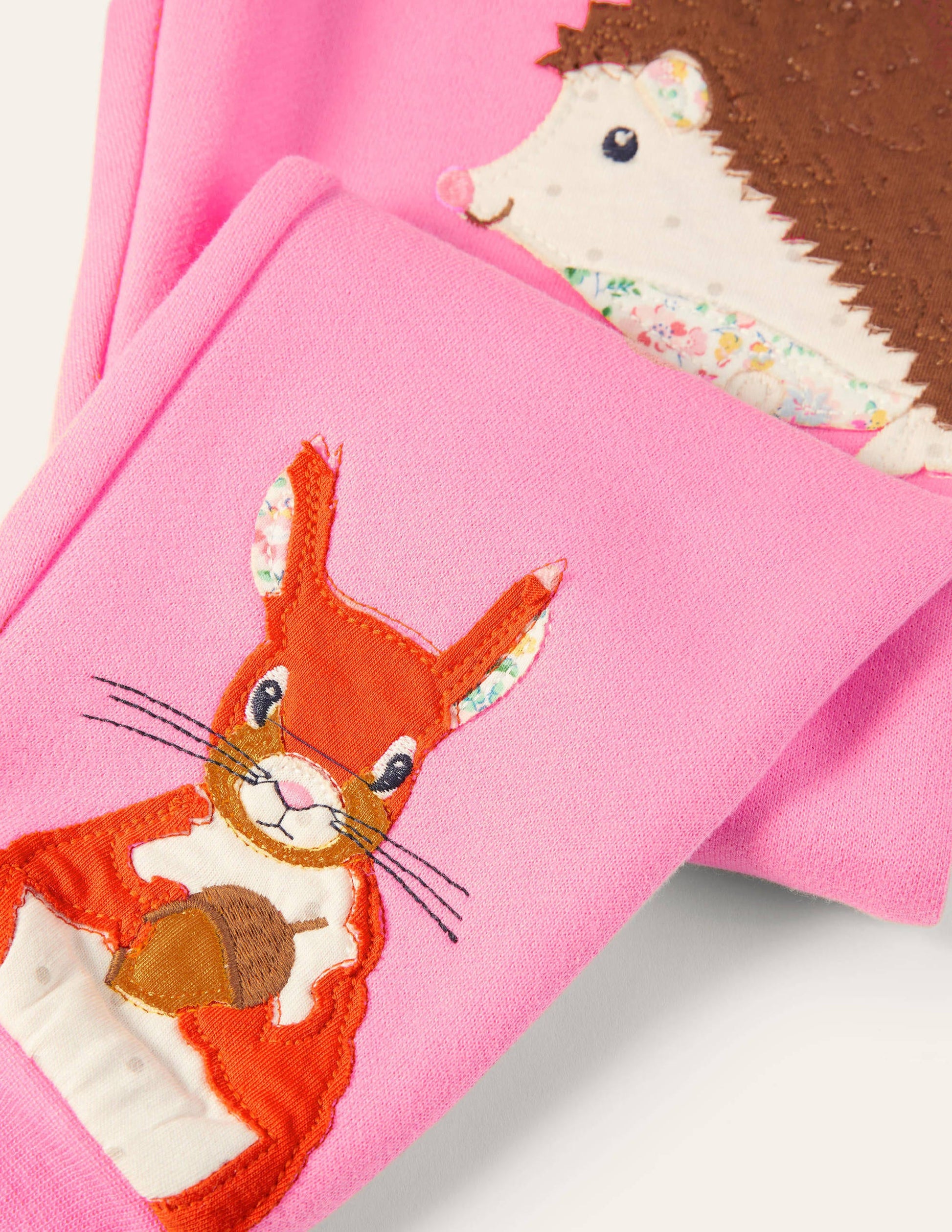 Gemütliche Jogginghose mit Applikation-DE_D9_Colour translations_Test022-3