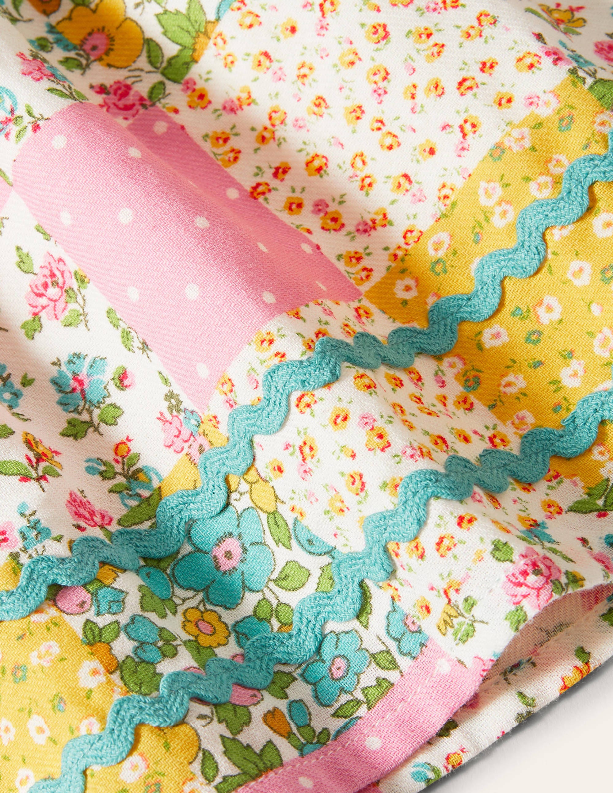 Ensemble avec robe chasuble à motif patchwork-Motif Patchwork Floral multi - Image 3