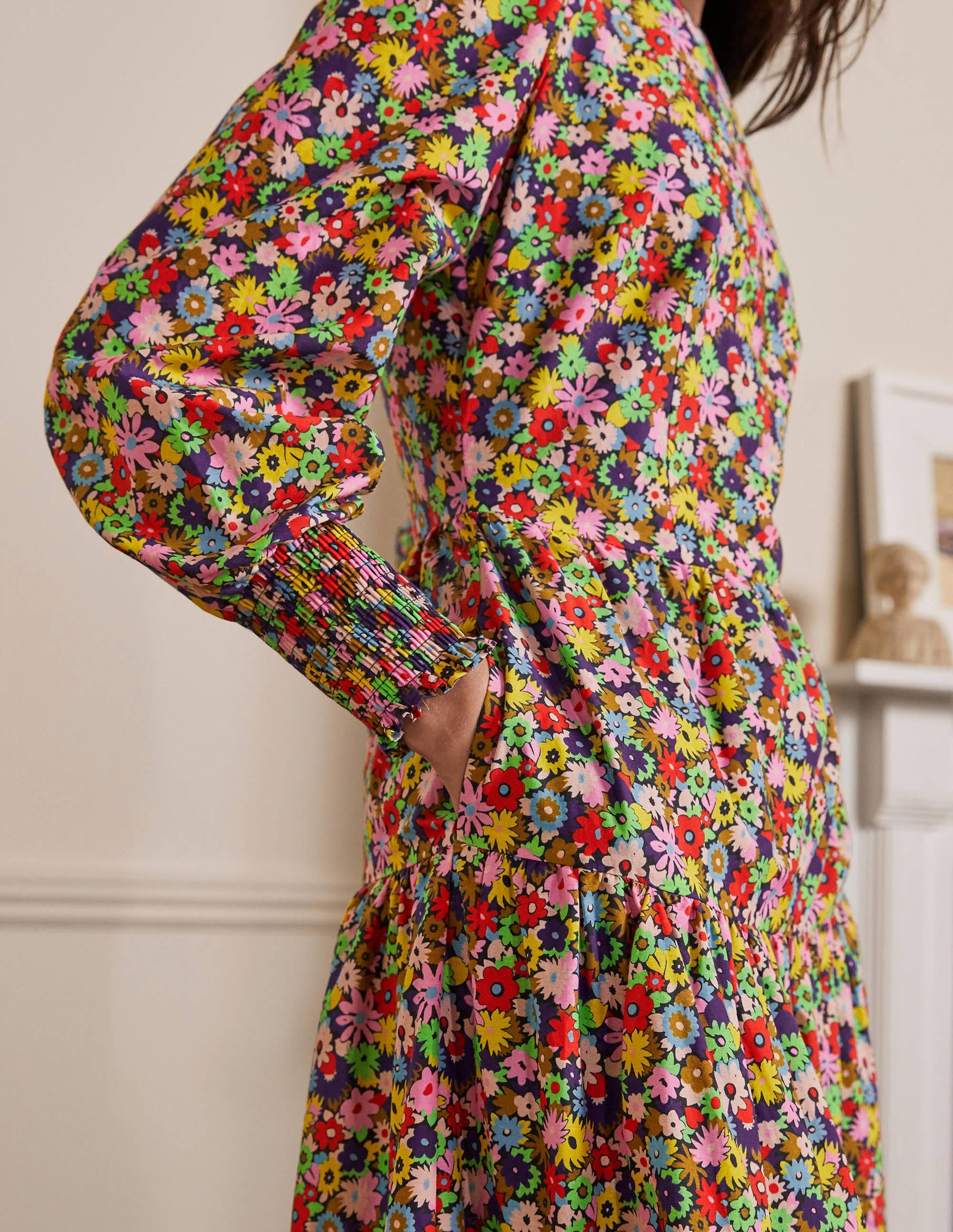Maxikleid mit Stufen-Kirschrot, Bunte Gänseblümchen - Image 2
