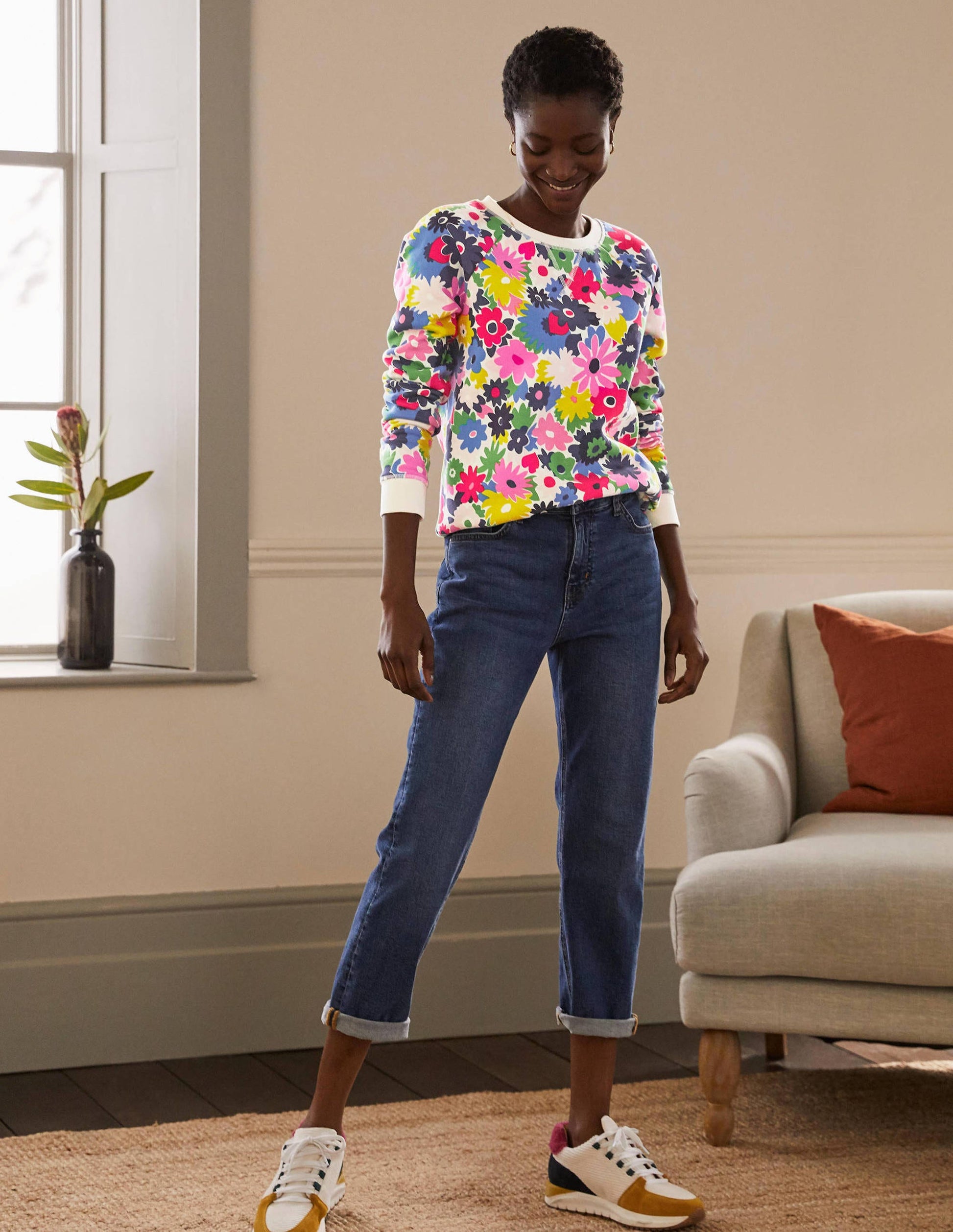 Gemustertes Sweatshirt aus Baumwolle-Naturweiß, Bunte Gänseblümchen-4