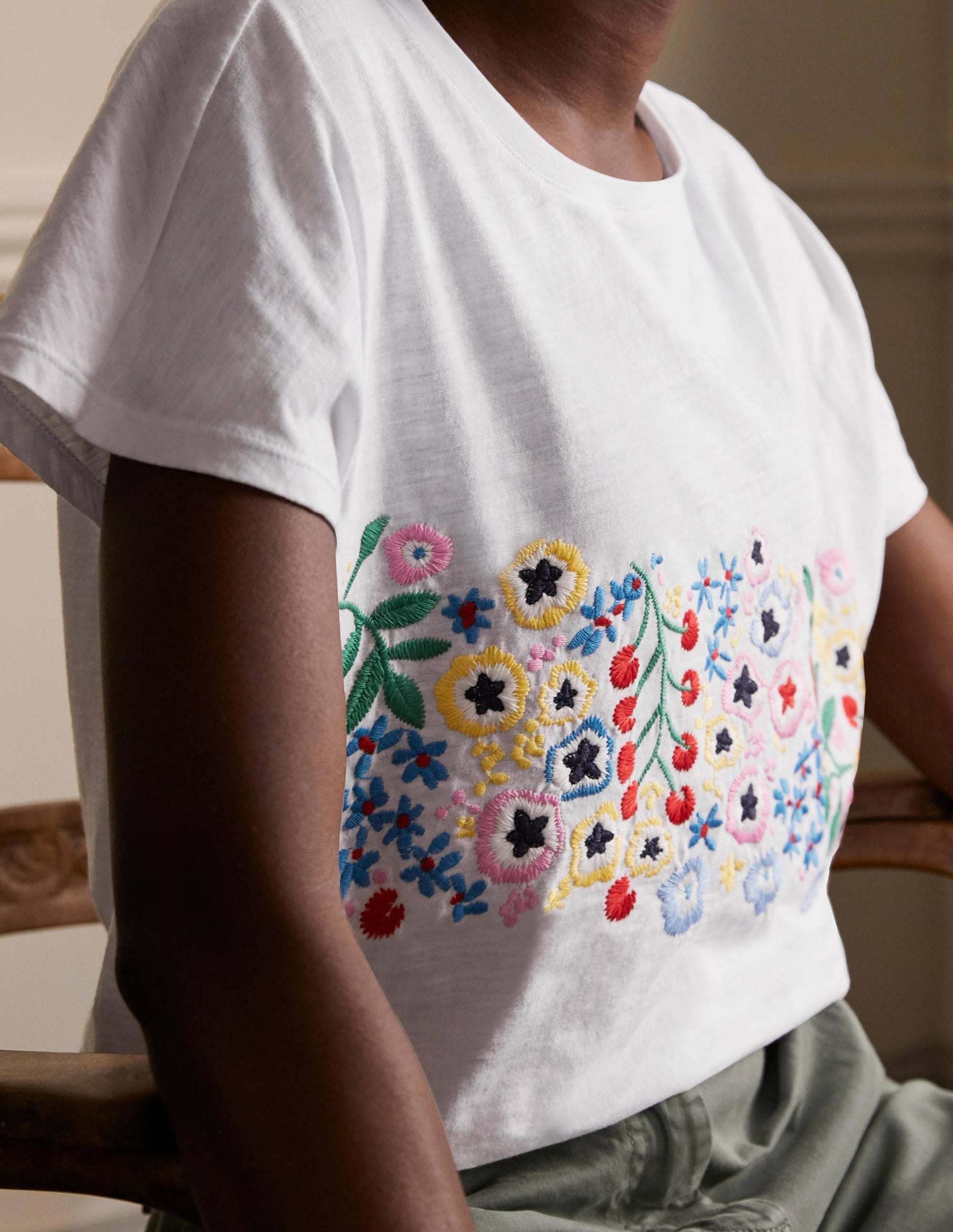 Lena Jersey-T-Shirt mit Stickerei-Weiß/Bunt, Blumenstickerei-3