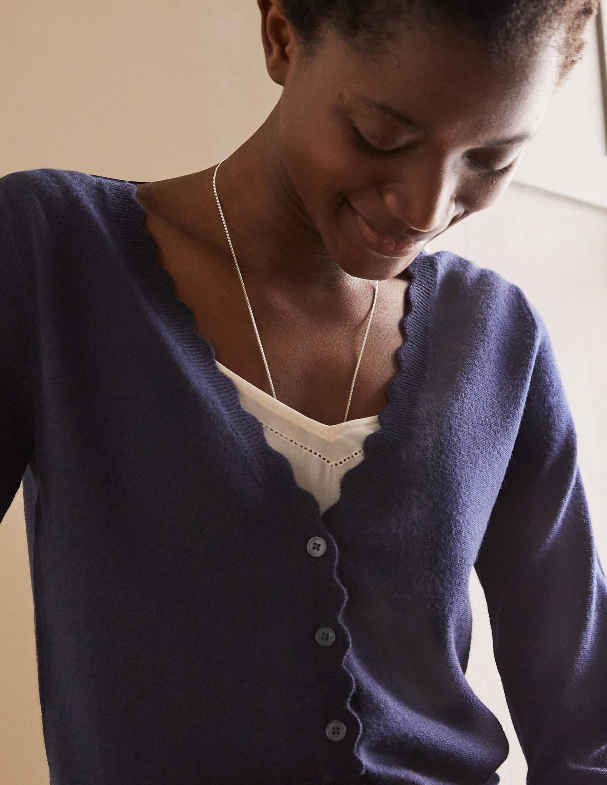 Cardigan festonné en laine mérinos-Bleu marine-2