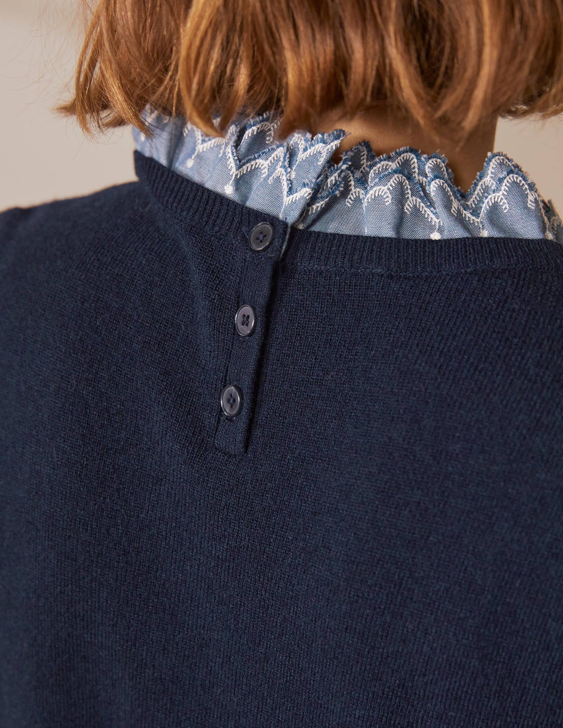 Lydia Webpullover mit Rüschen-Marineblau-2