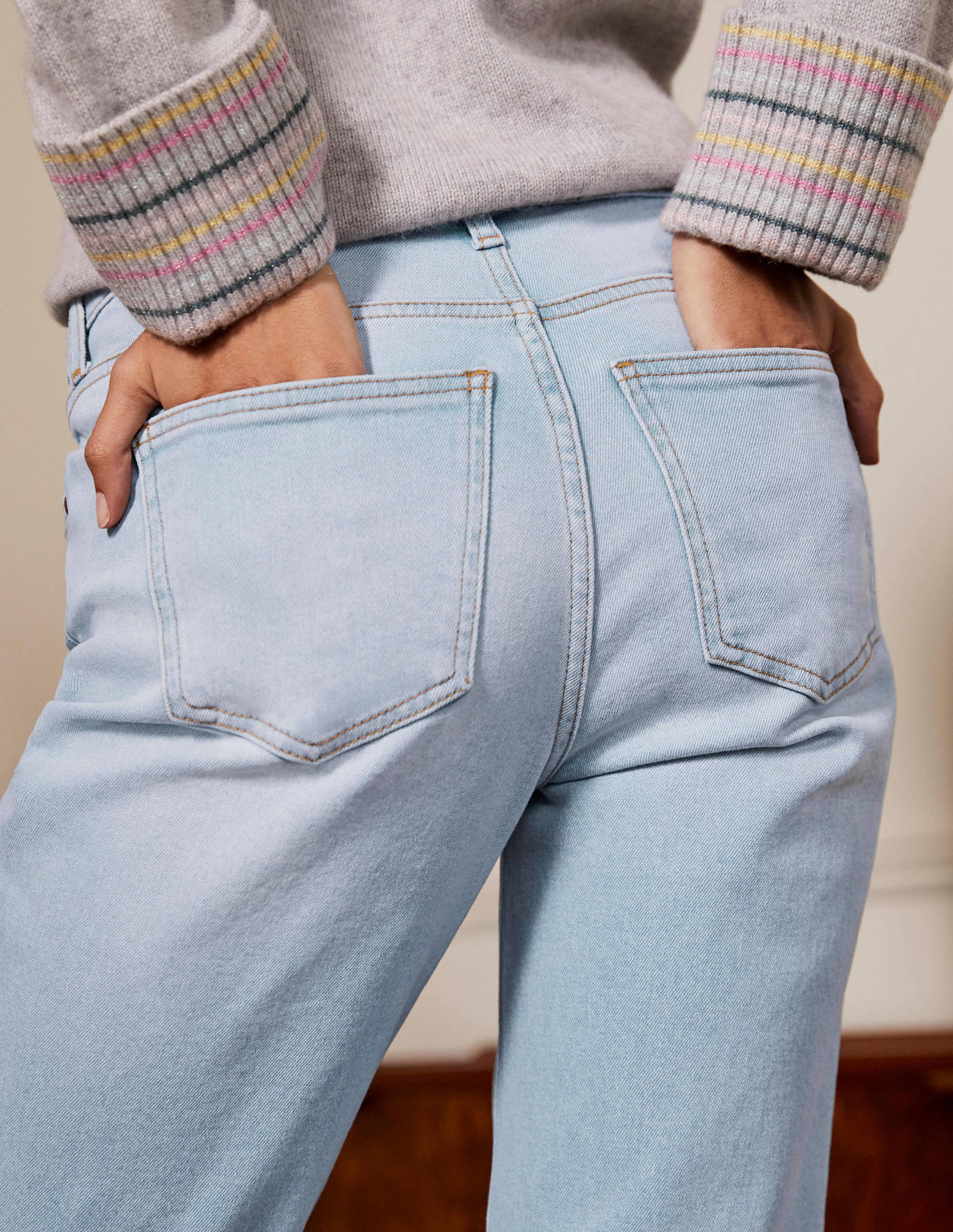 Girlfriend Jeans-Pale Blue Wash - Image 4