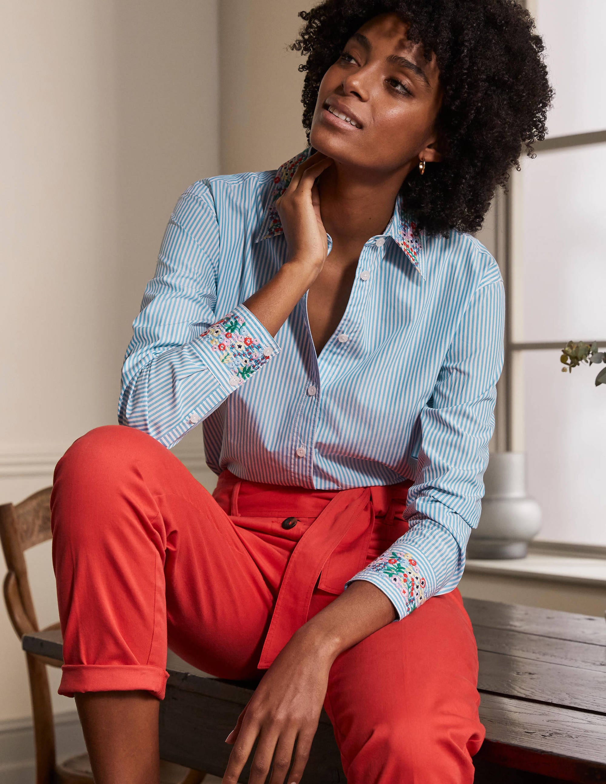 Agnes Oversize-Hemd-Zartes Seeblau, Feine Streifen - Image 1