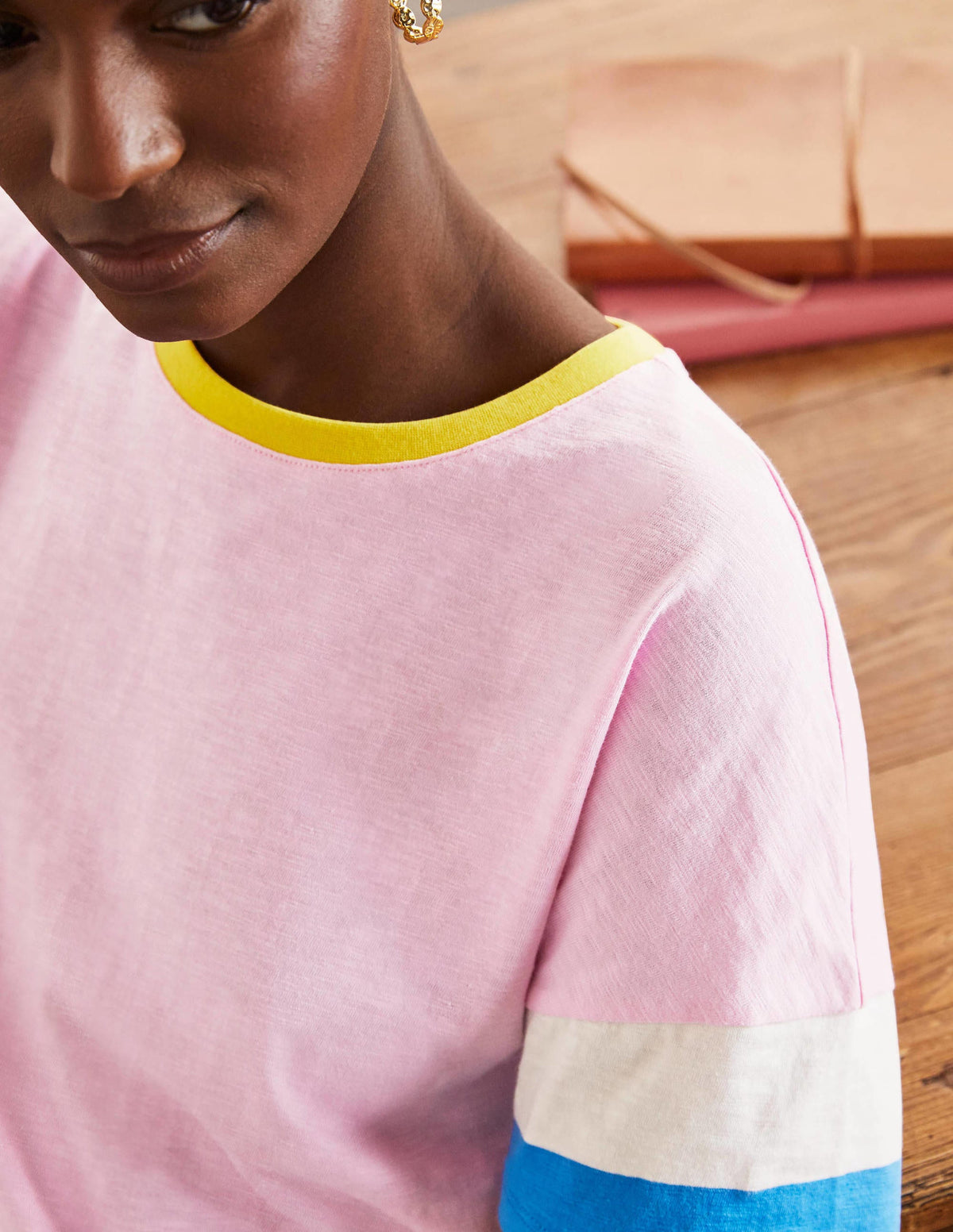 Clarissa Jersey-T-Shirt-Zartes Rosa - Image 4