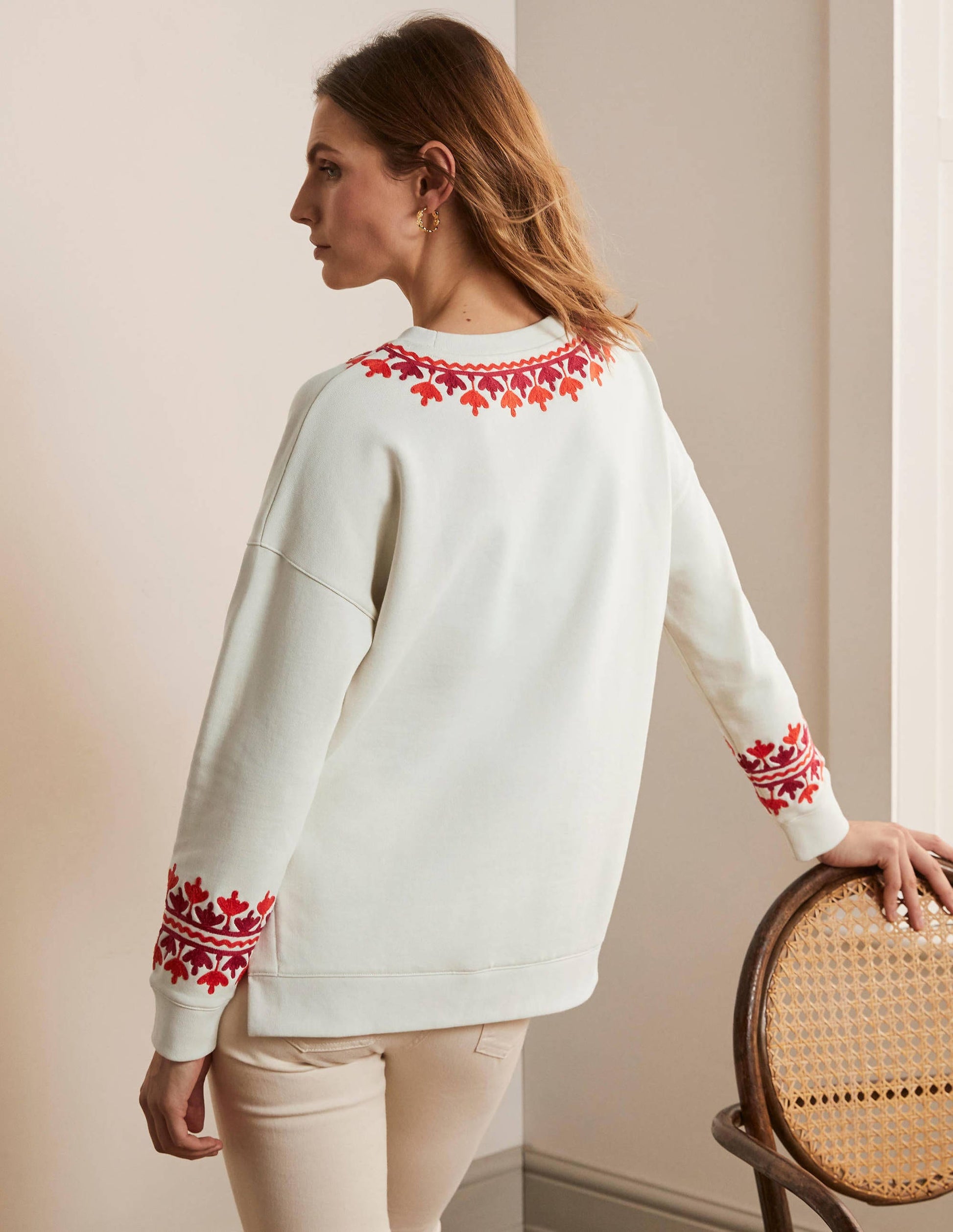 Jasmine Sweatshirt-Naturweiß, Stickerei-3