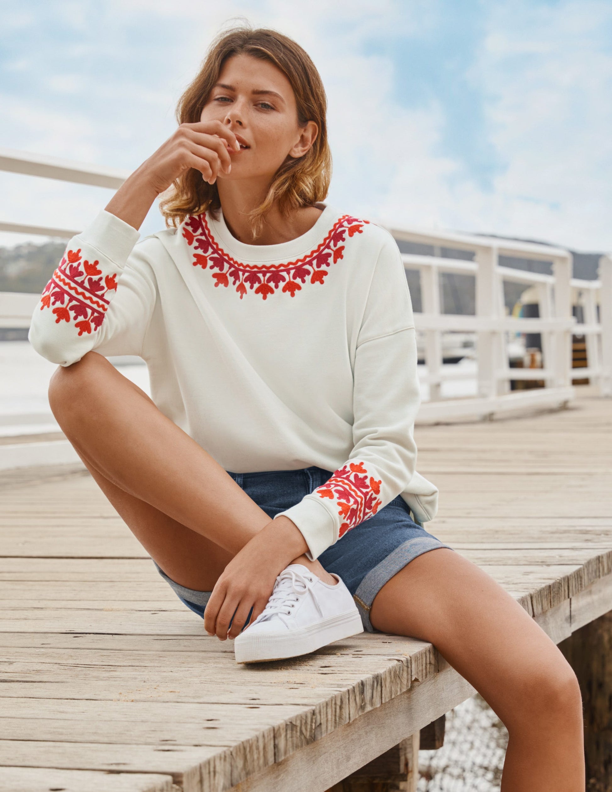 Jasmine Sweatshirt-Naturweiß, Stickerei-5