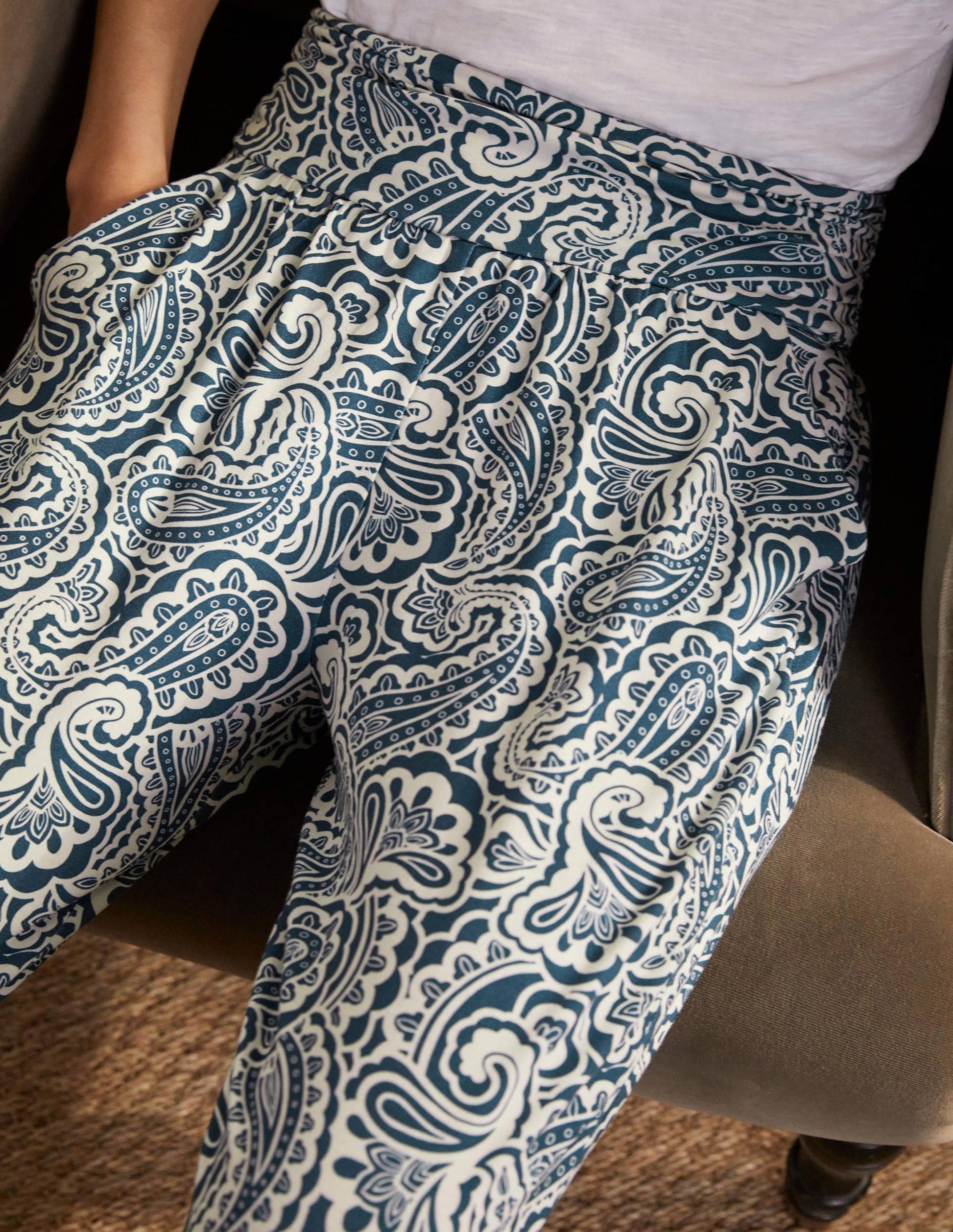 Hareem Jersey-Jogginghose-Dunkles Petrolblau, Sommerliches Paisleymuster-2