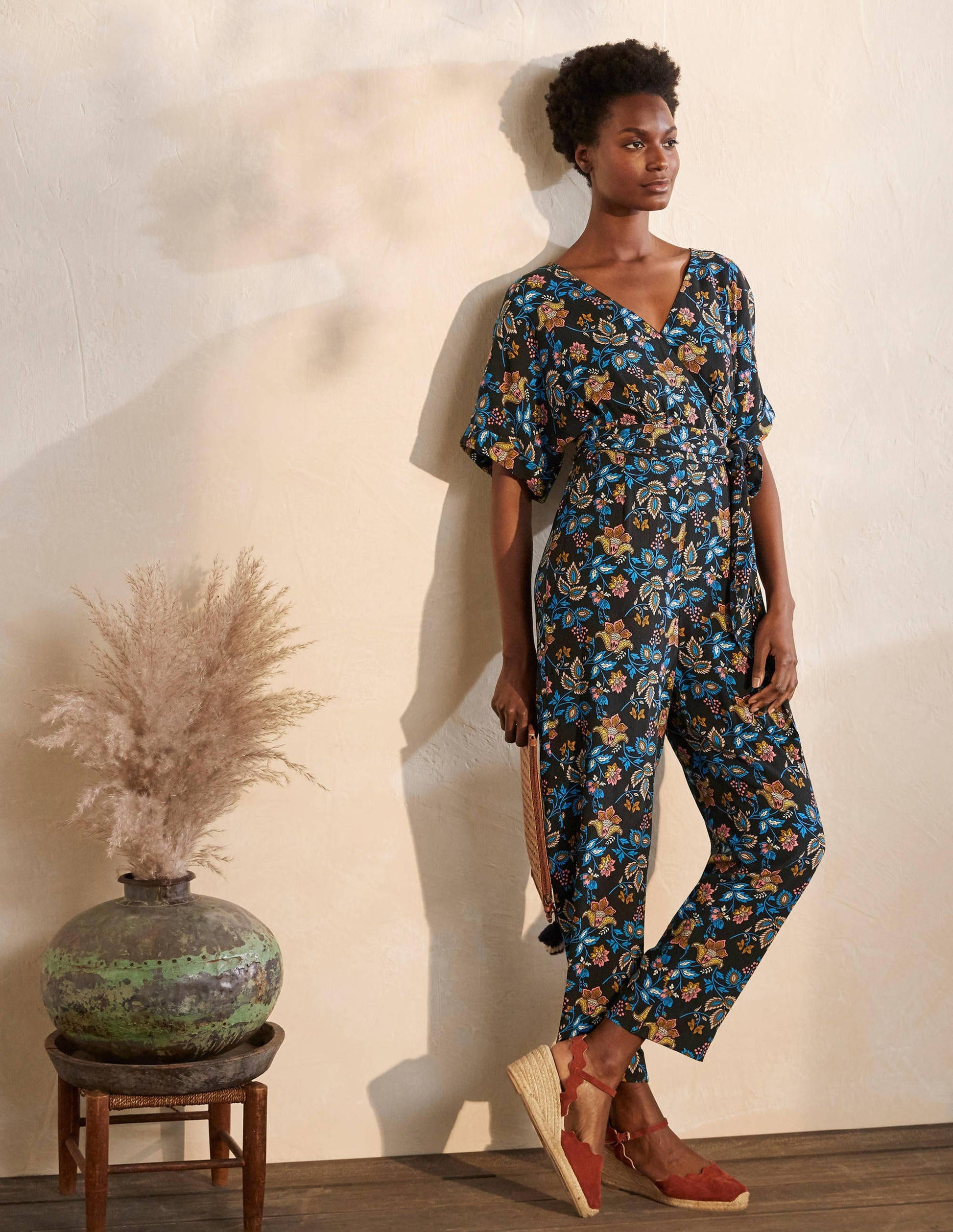 Alice Wickel-Jumpsuit-Schwarz, Sommerlicher Chintz-5
