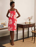 Robe fourreau Yolande-Rouge cerise, motif Jungle Bouquet