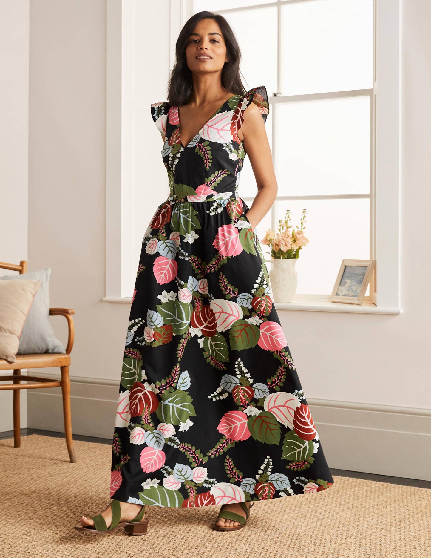 Andrea Maxikleid mit Rüschenärmeln-Schwarz, Tropischer Urlaub